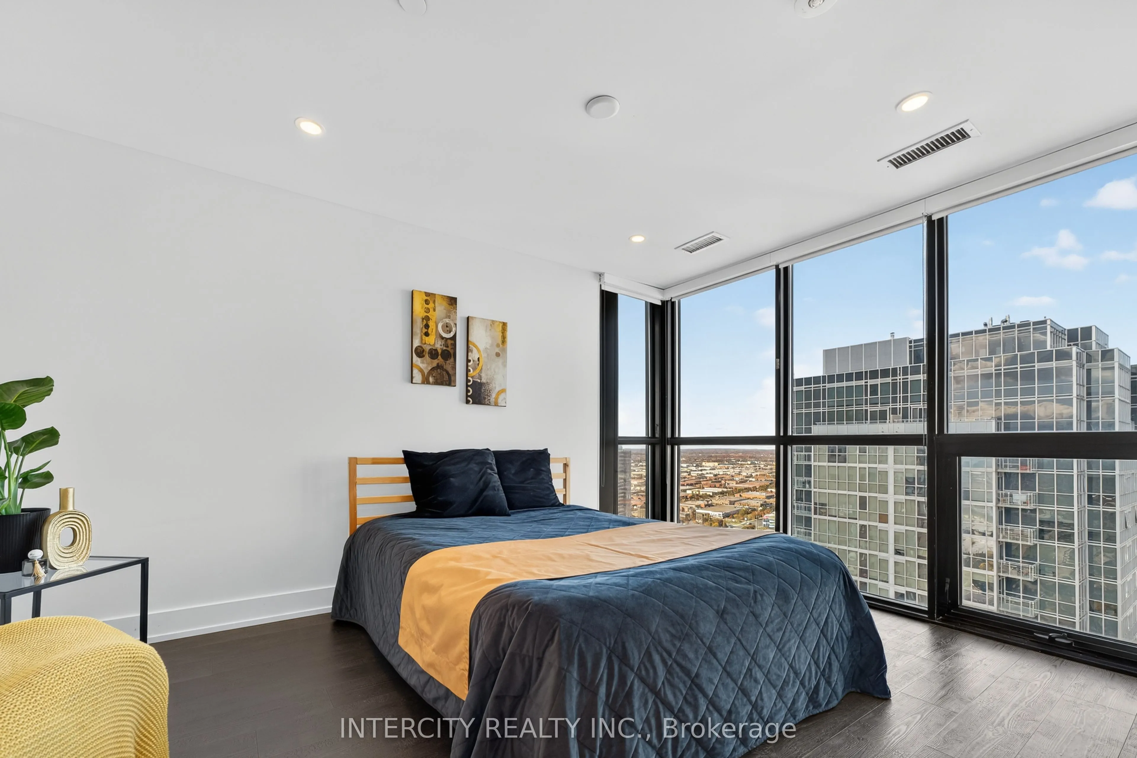 2910 Highway 7 Road, #Ph05