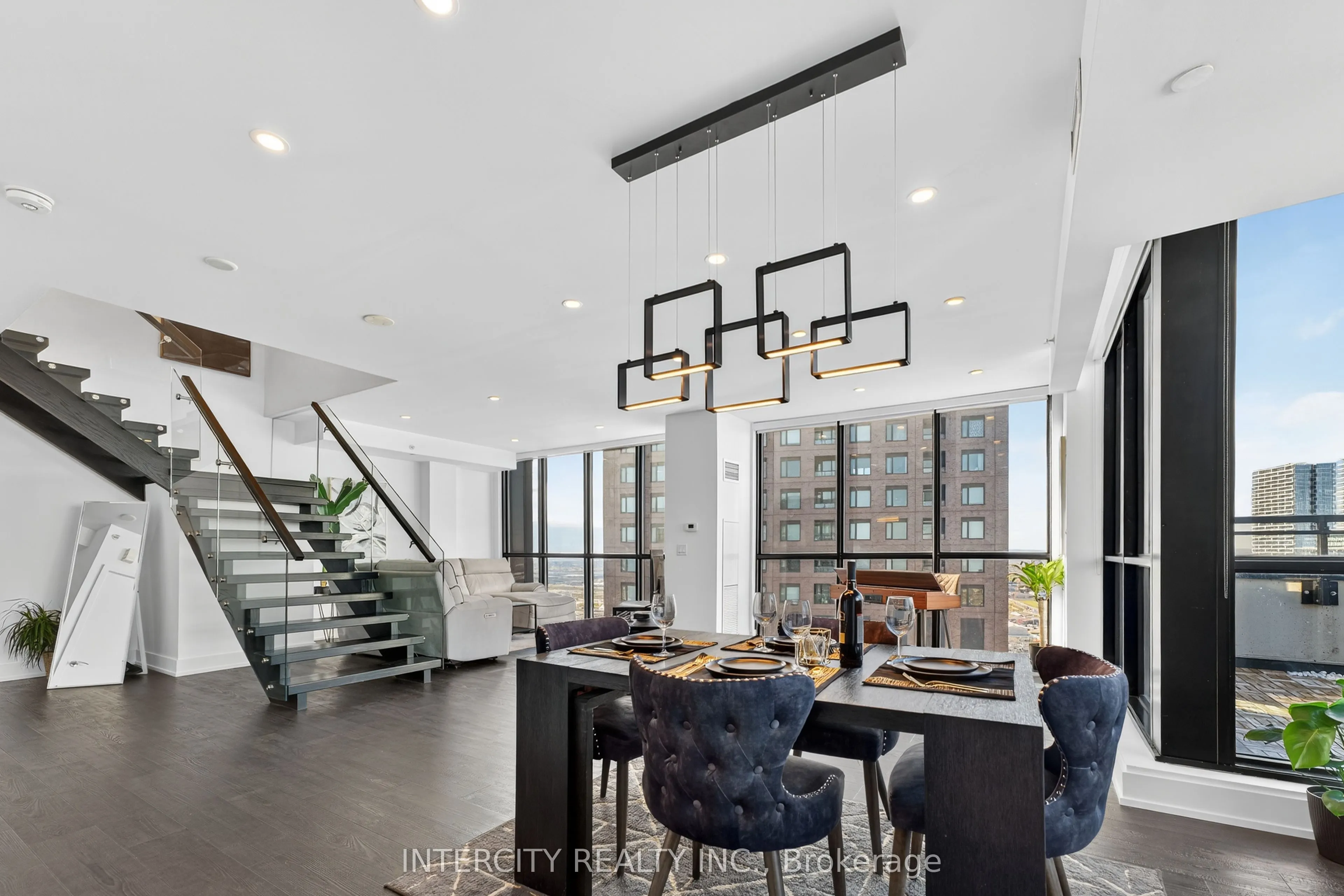 2910 Highway 7 Road, #Ph05