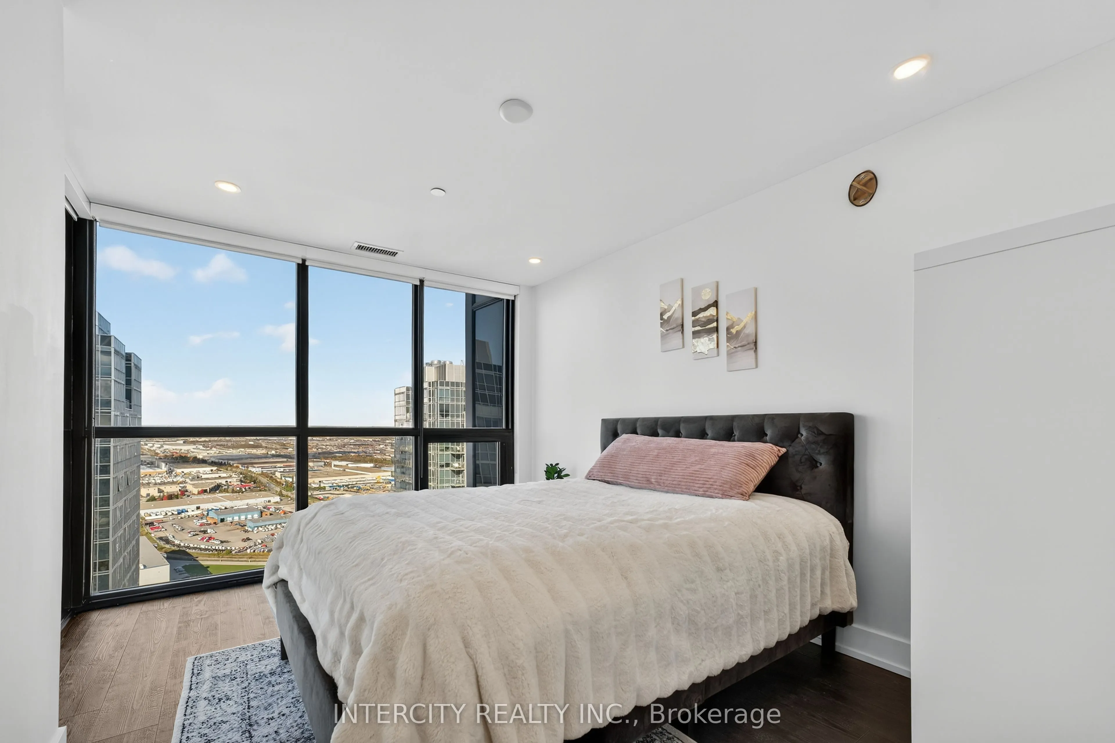 2910 Highway 7 Road, #Ph05