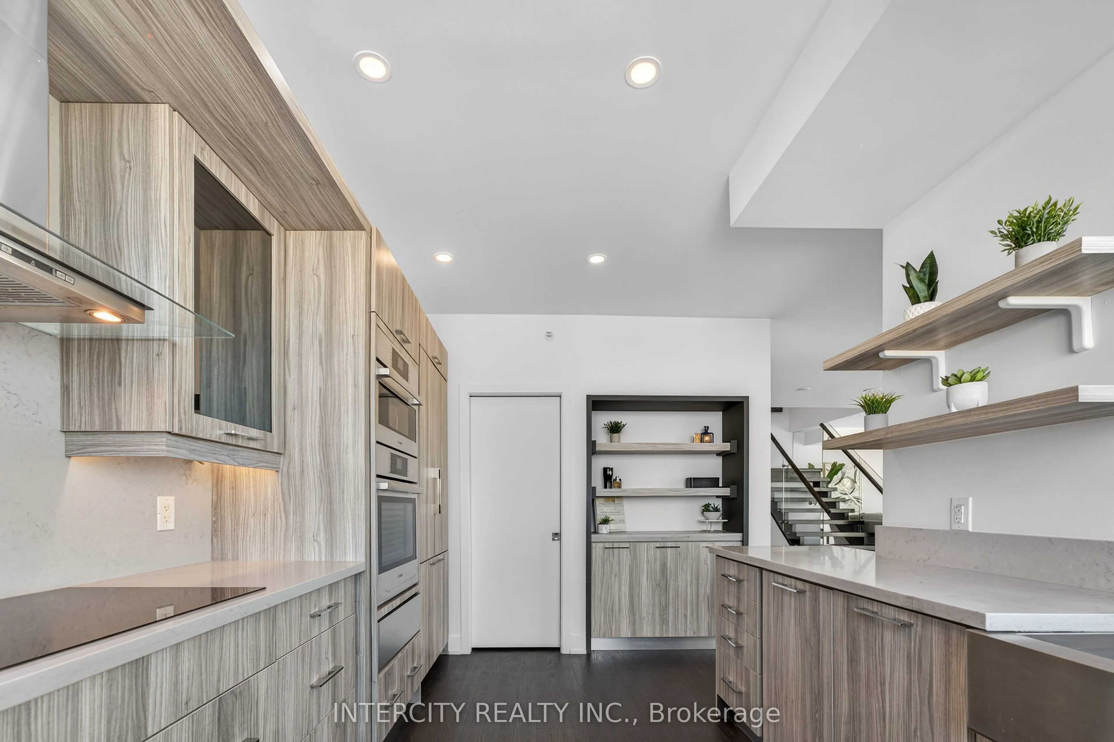 2910 Highway 7 Road, #Ph05