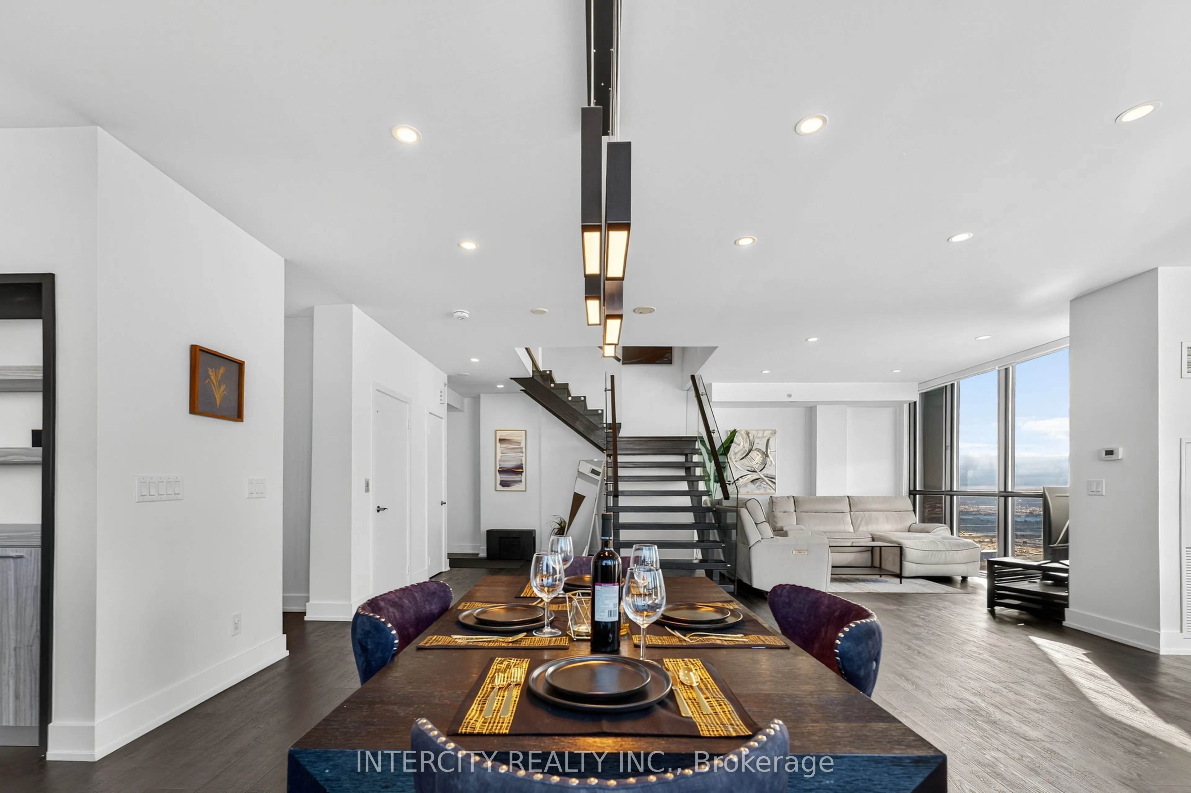 2910 Highway 7 Road, #Ph05