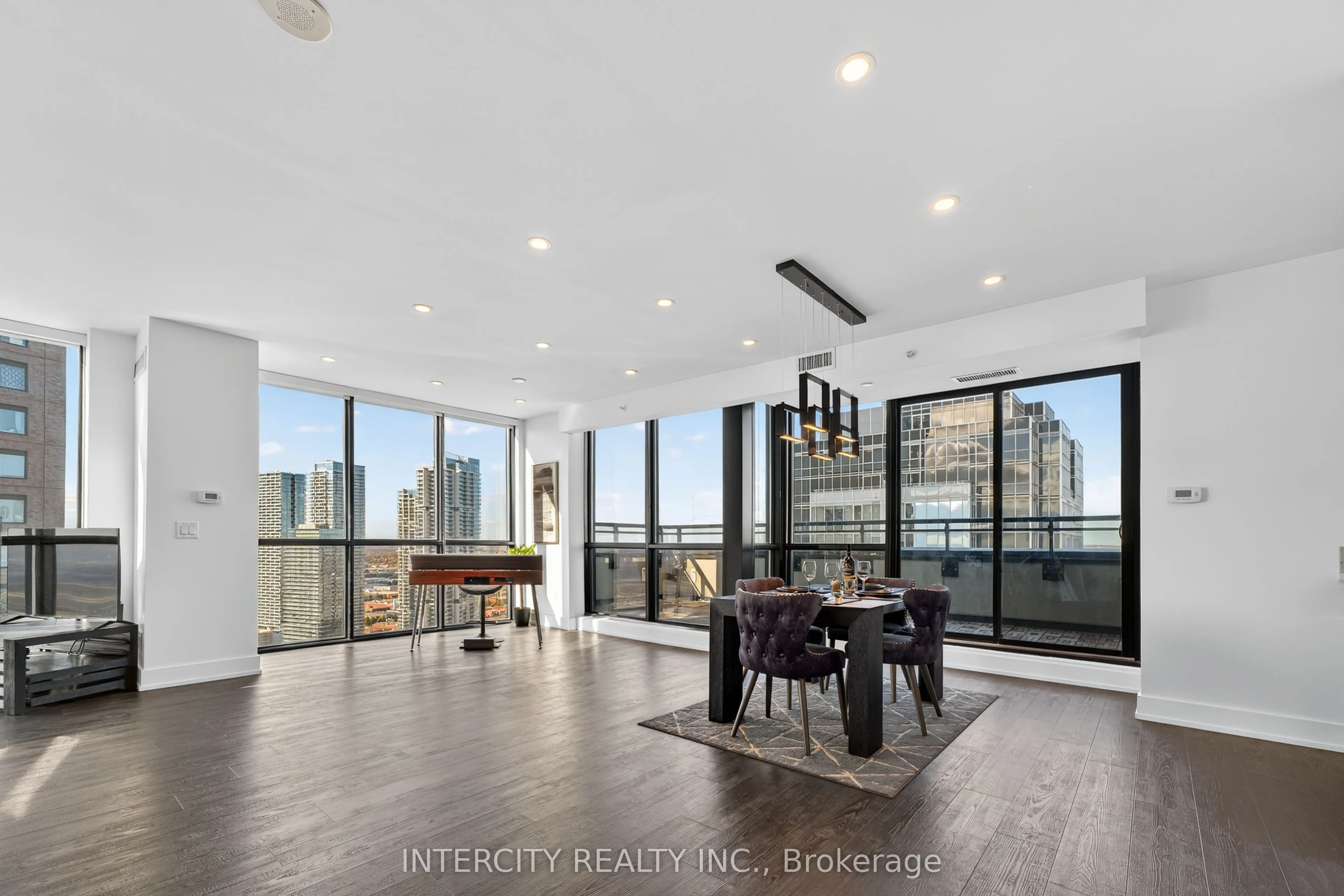 2910 Highway 7 Road, #Ph05