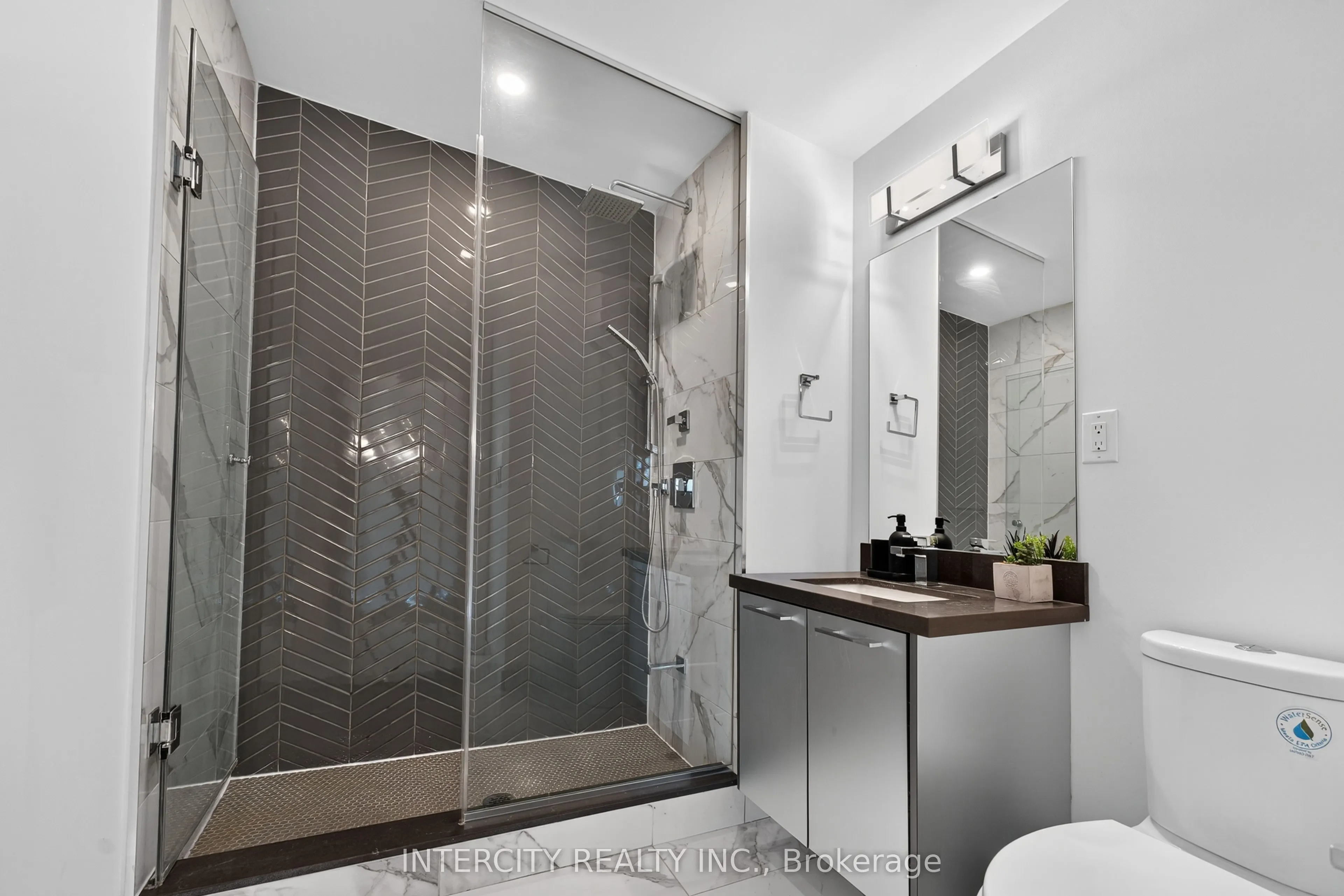 2910 Highway 7 Road, #Ph05