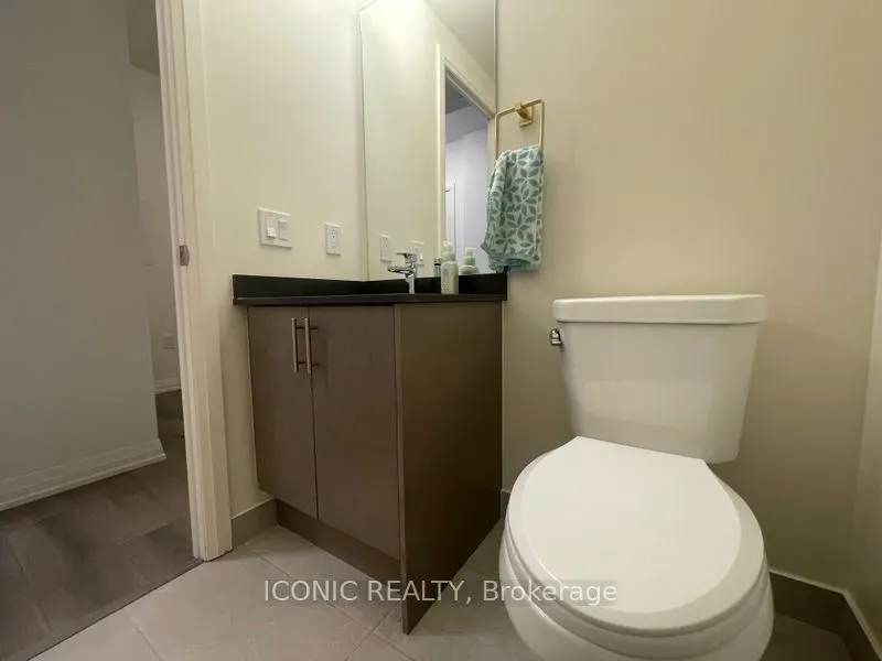 8960 Jane Street, #2008