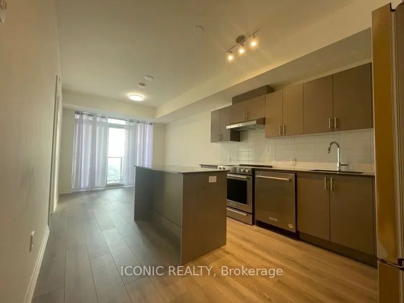 8960 Jane Street, #2008