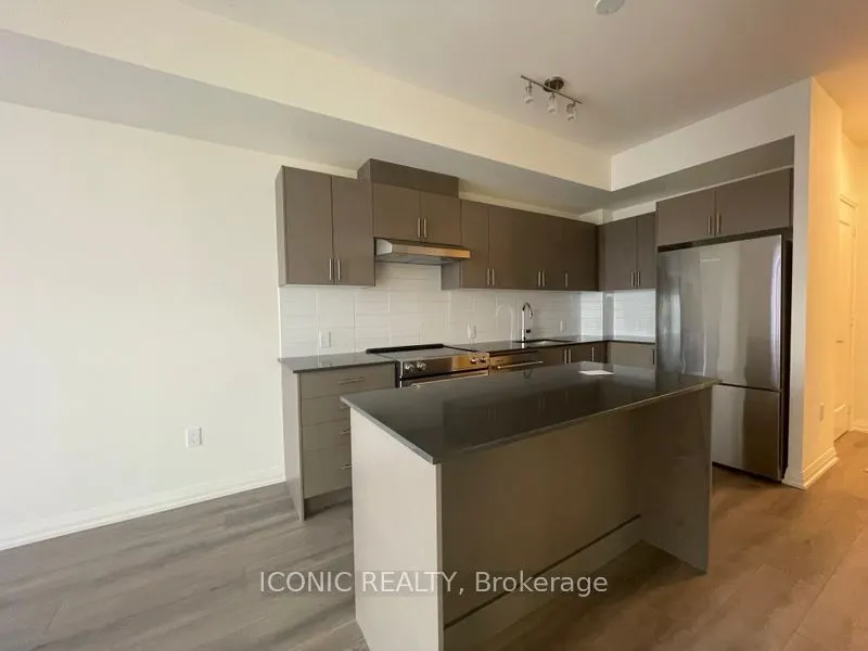 8960 Jane Street, #2008