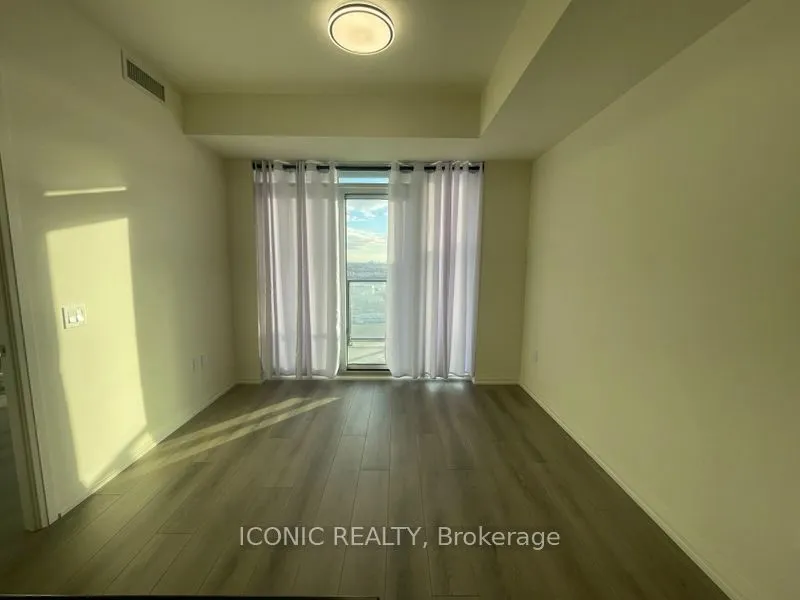 8960 Jane Street, #2008