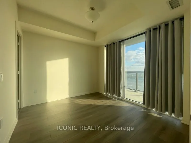 8960 Jane Street, #2008