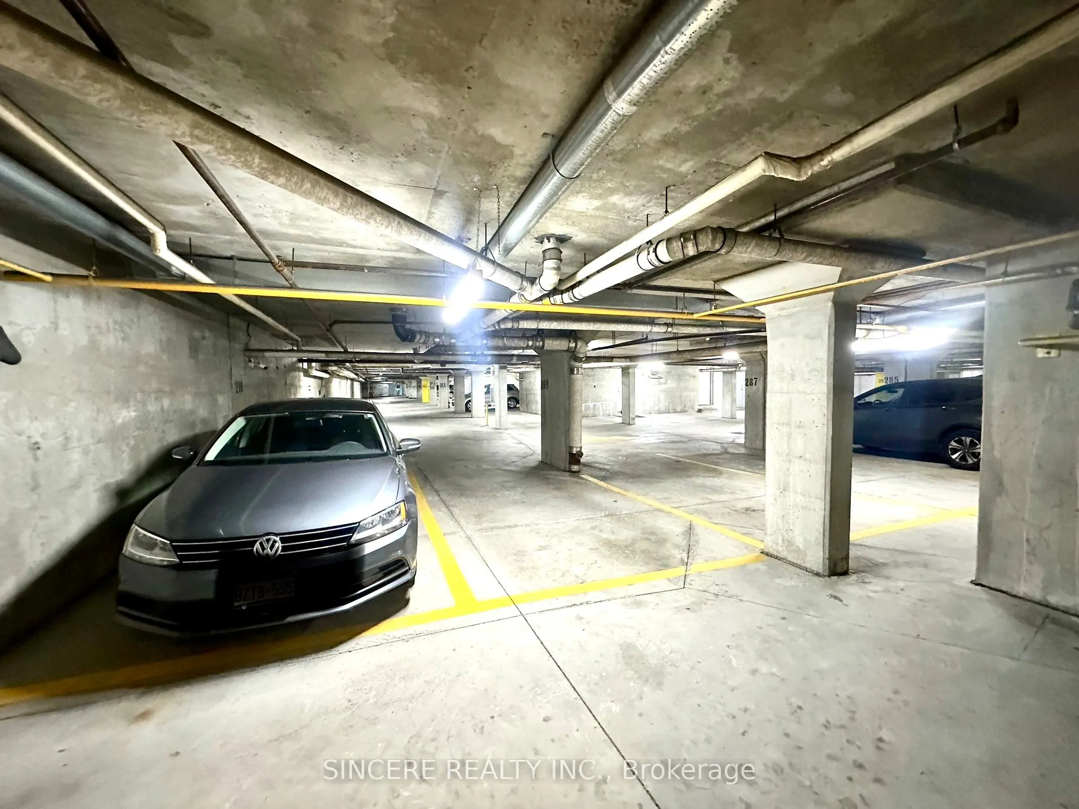 18 Clark Avenue W, #109