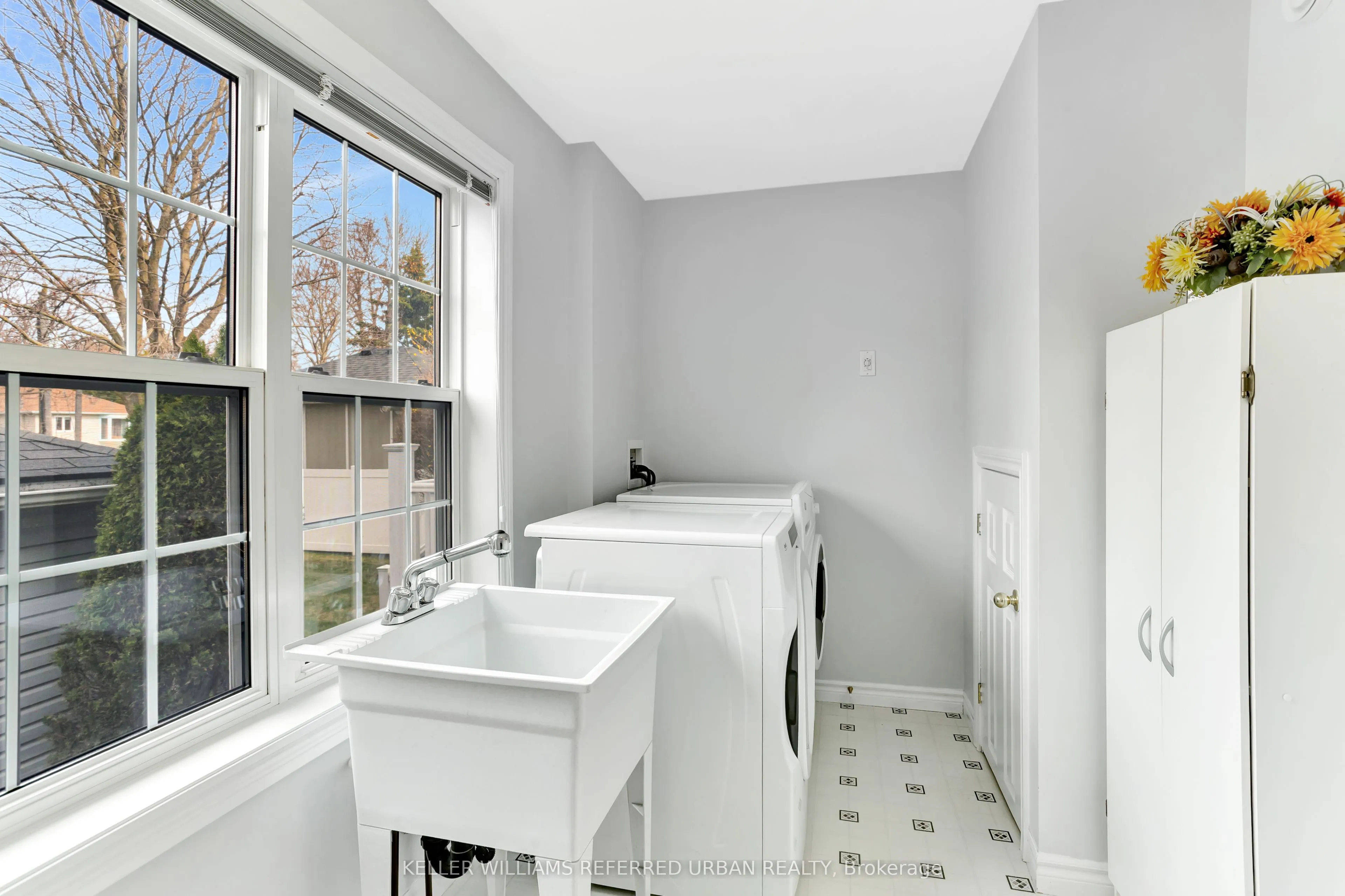 259 Pleasant Boulevard