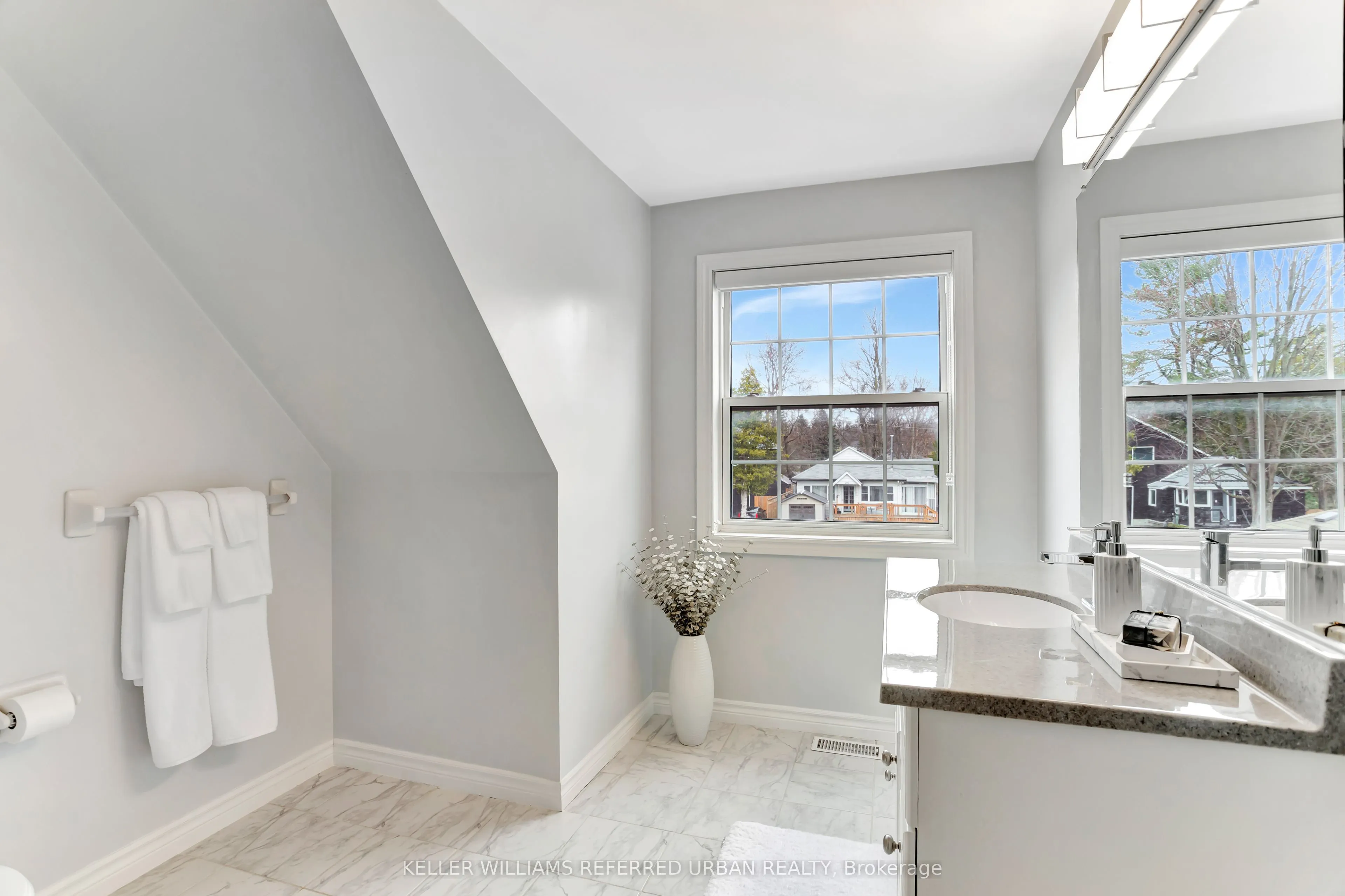 259 Pleasant Boulevard