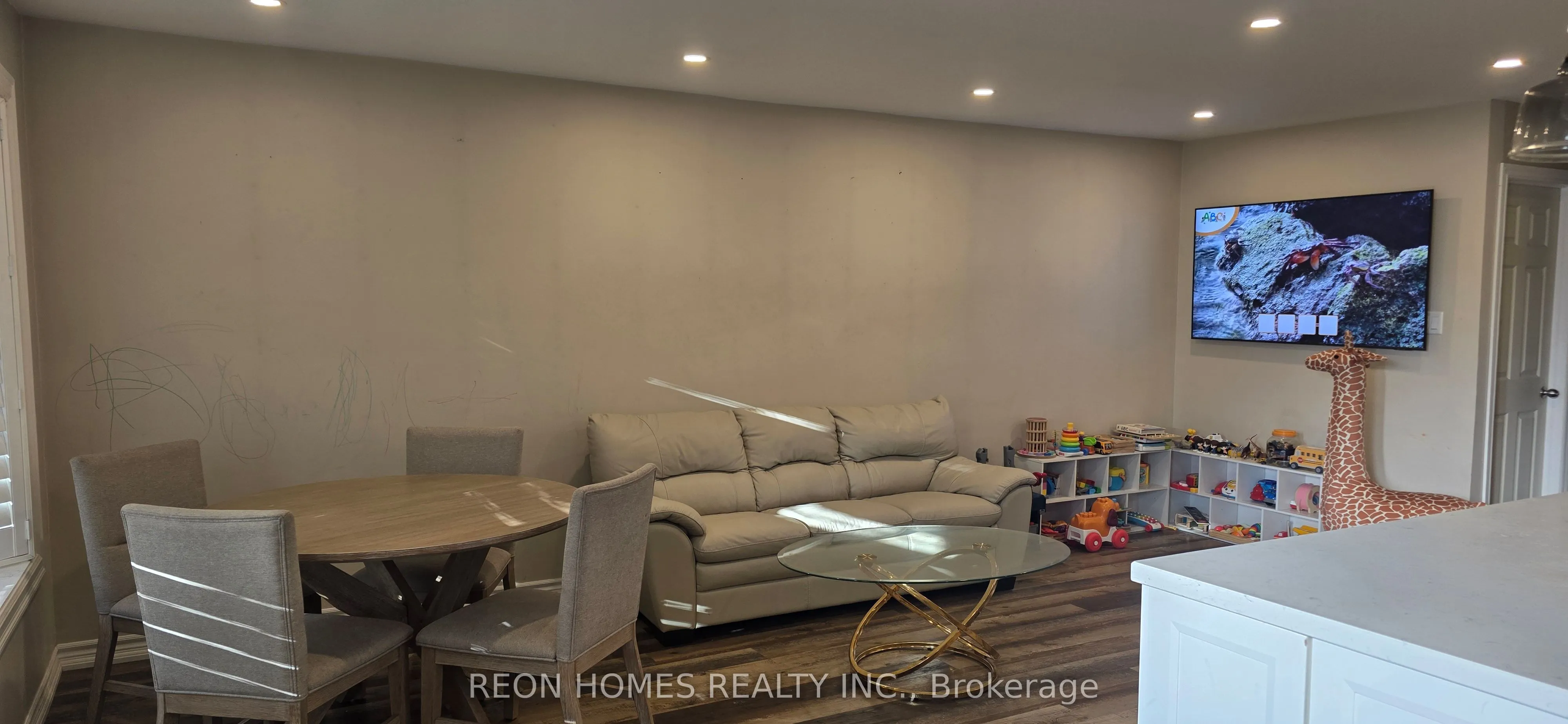 99 Millard Street, #(Main)