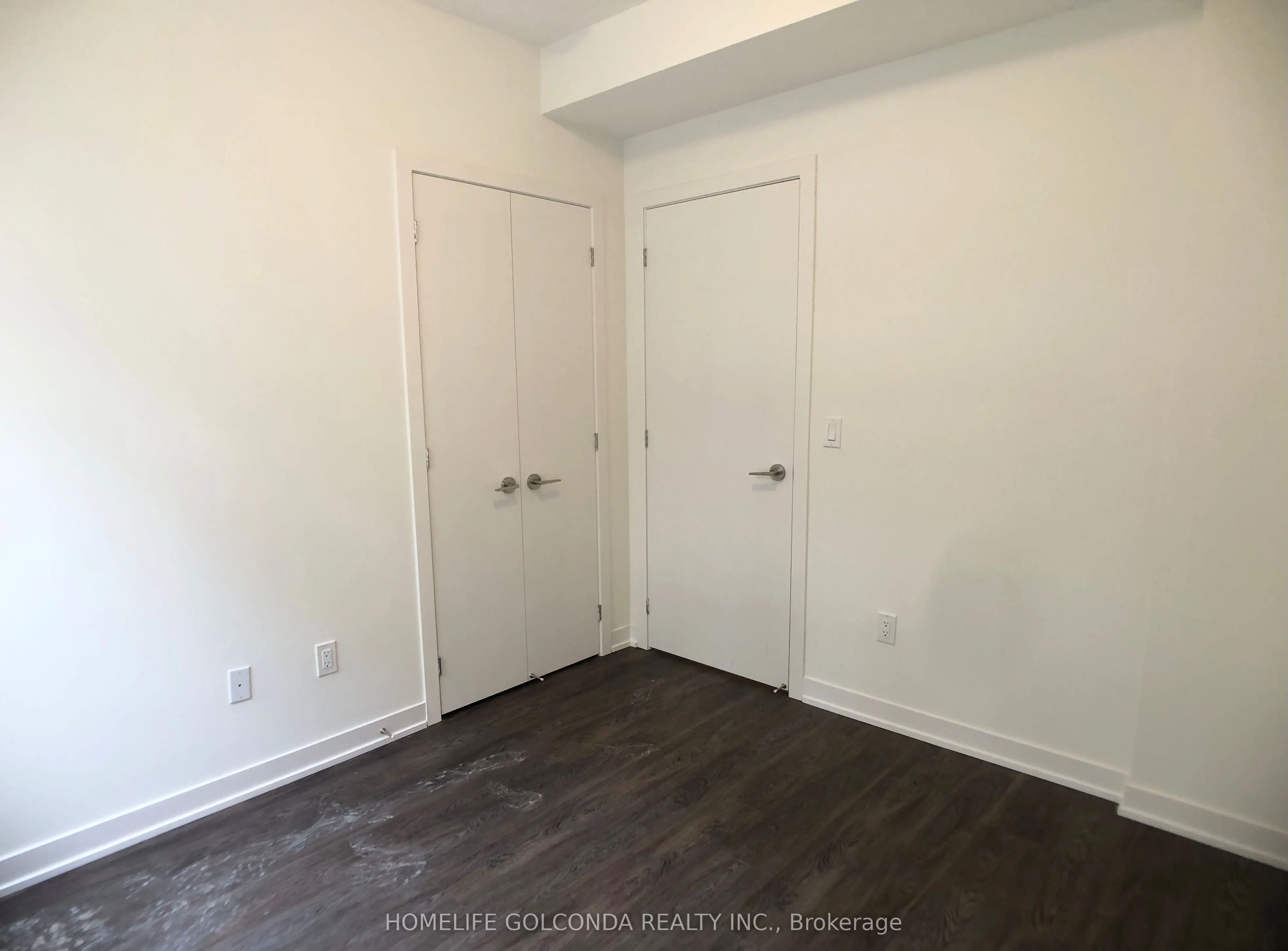 12 DAVID EYER Road, #1121