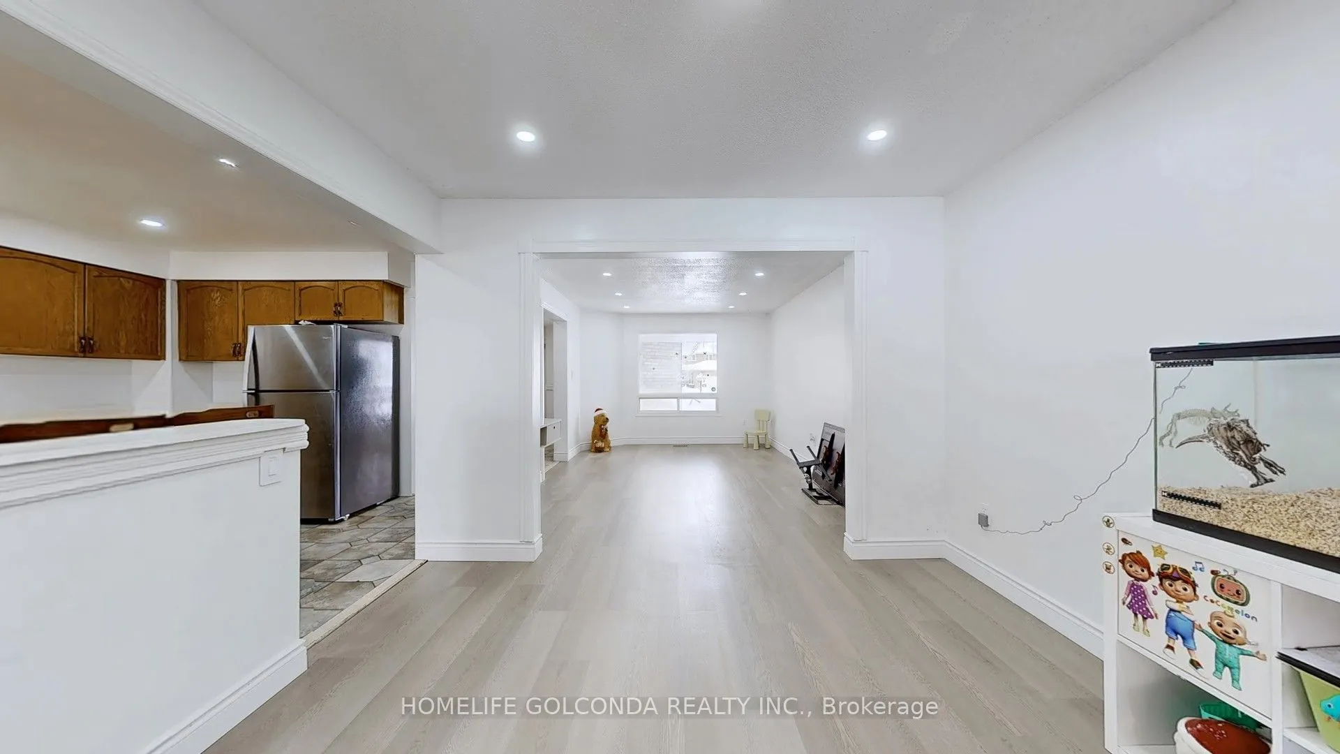 129 Kerr Boulevard S