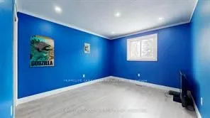 129 Kerr Boulevard S