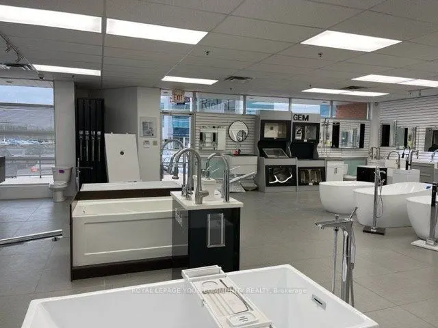 9120 Leslie Street, #5