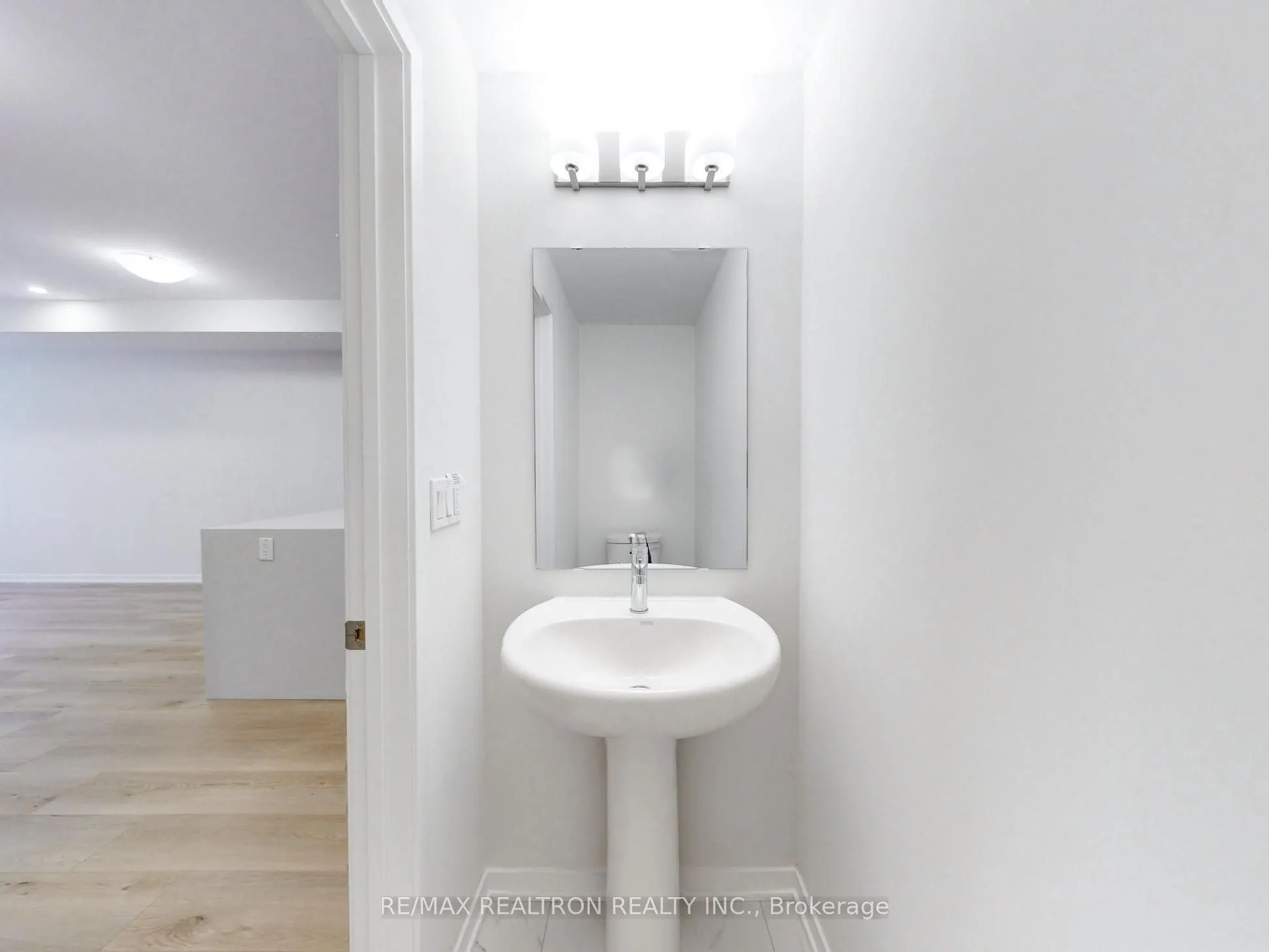 100 Honeycrisp Crescent, #TH356