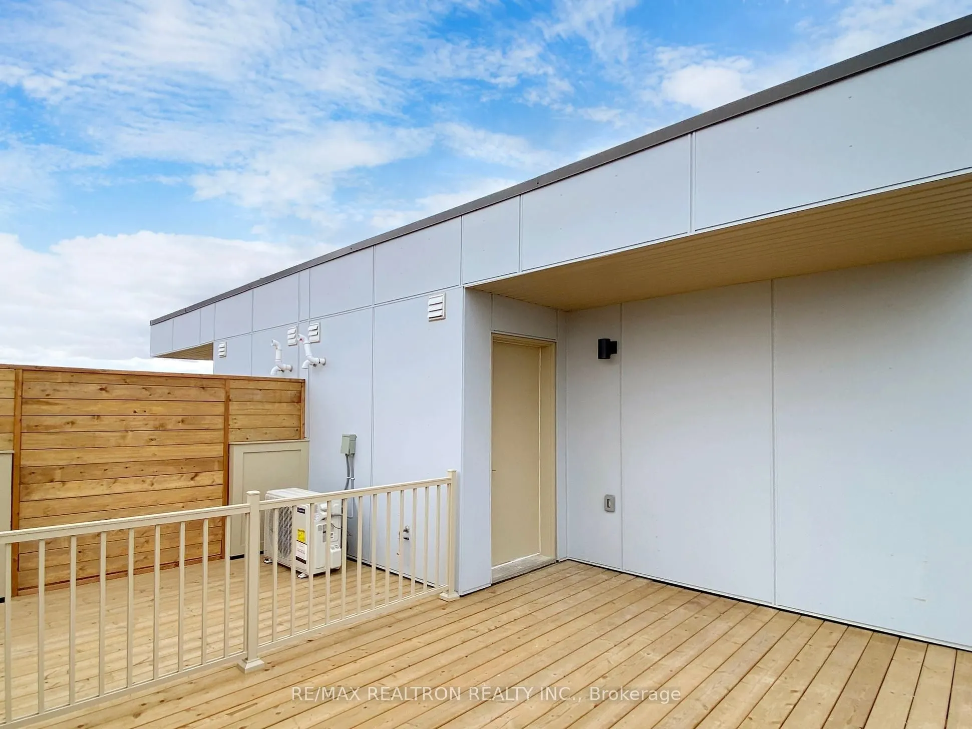 100 Honeycrisp Crescent, #TH356