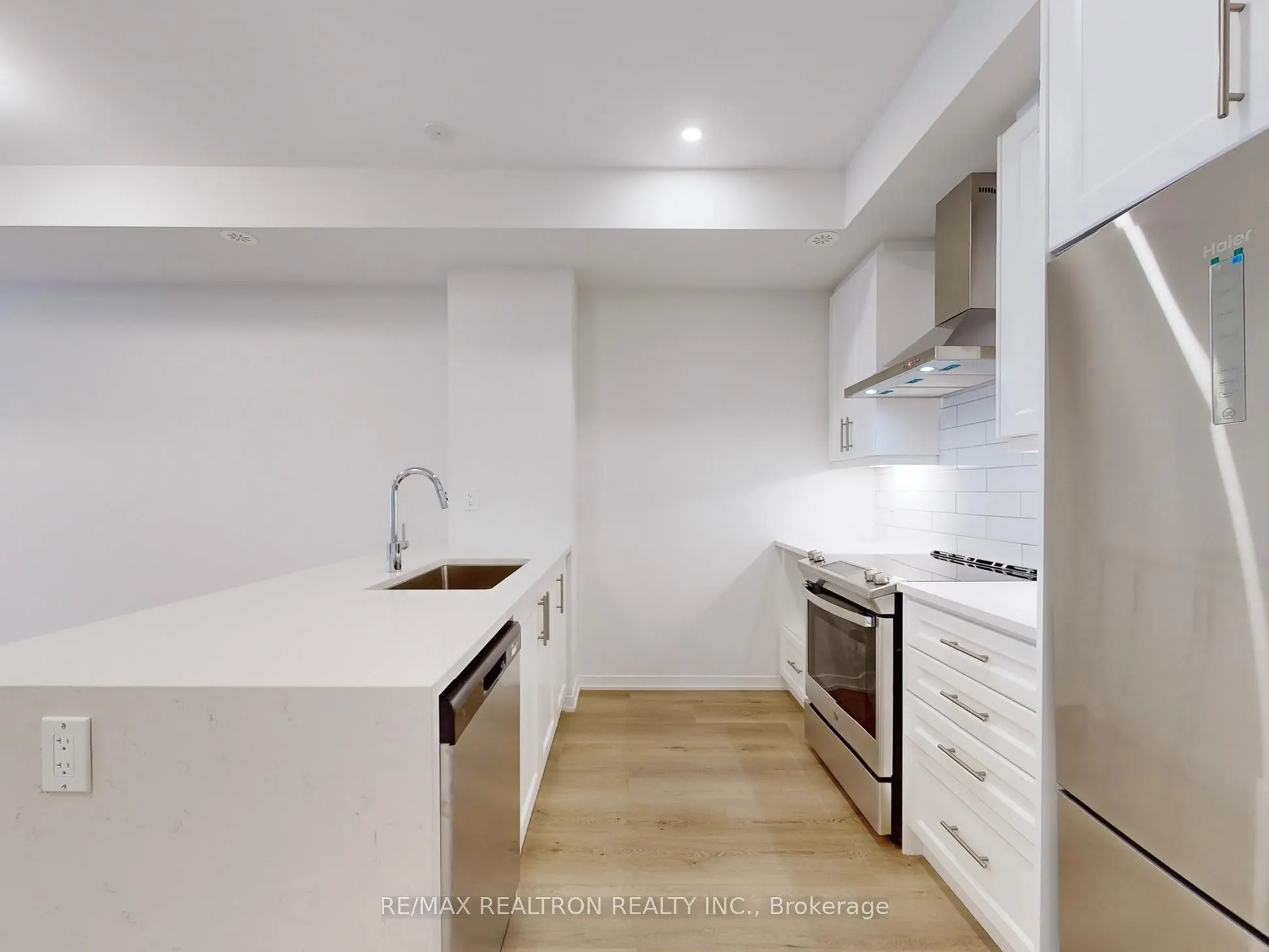 100 Honeycrisp Crescent, #TH356