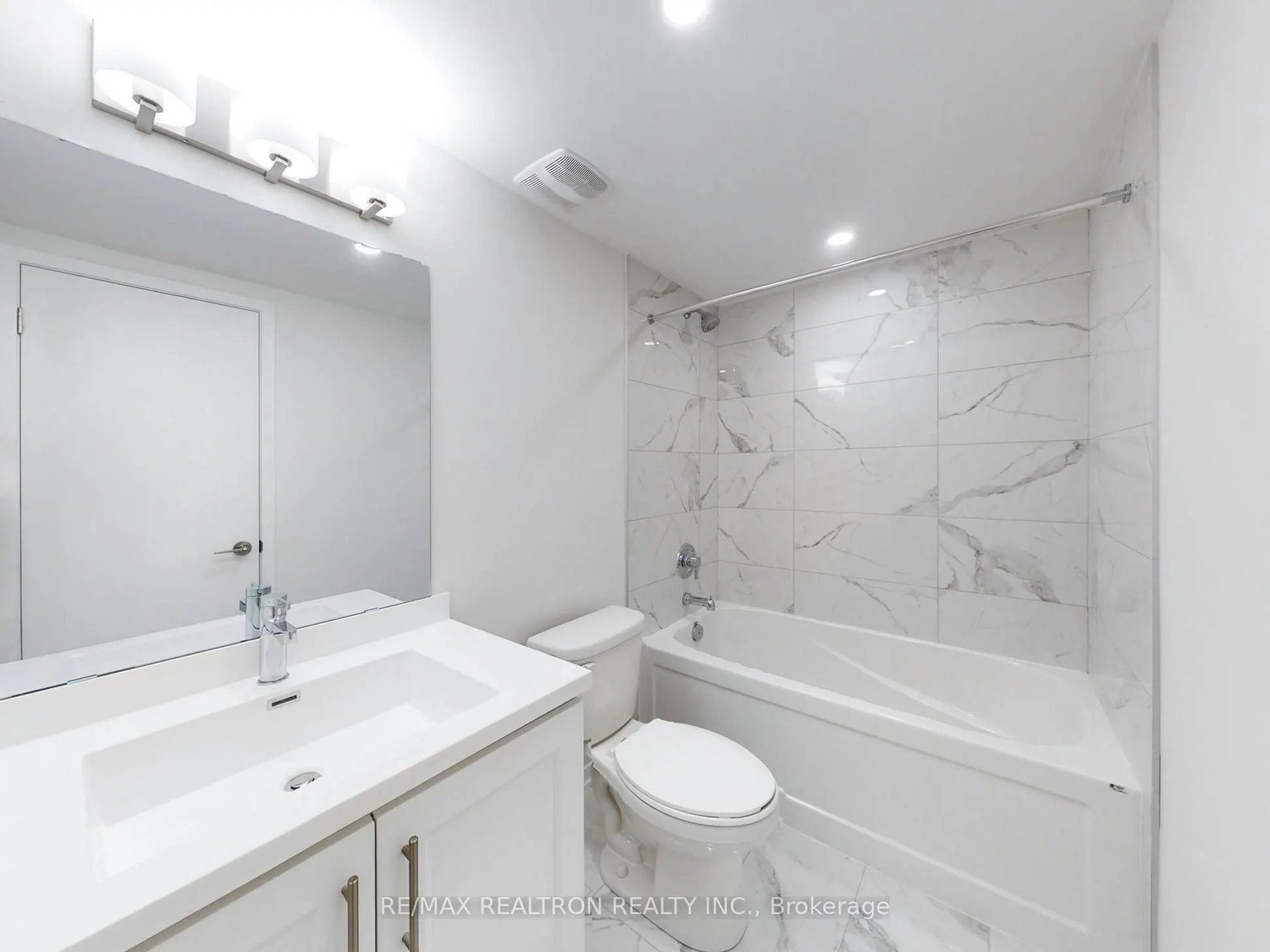 100 Honeycrisp Crescent, #TH356