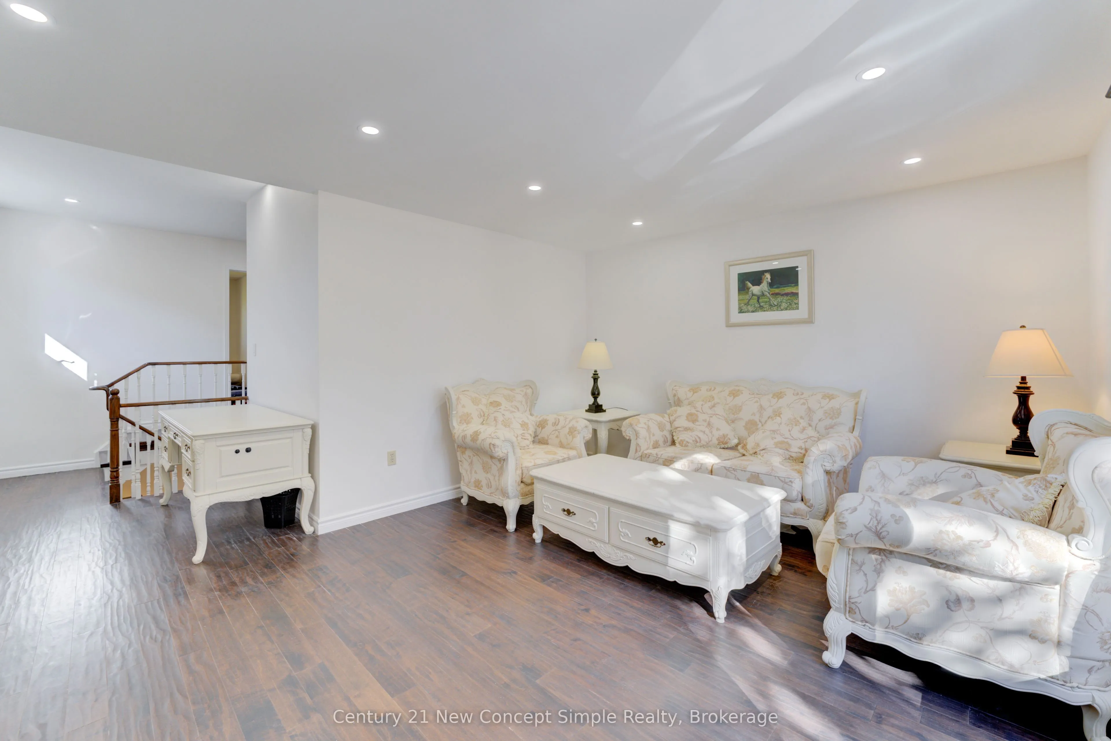 12 Kilbarry Ct Court