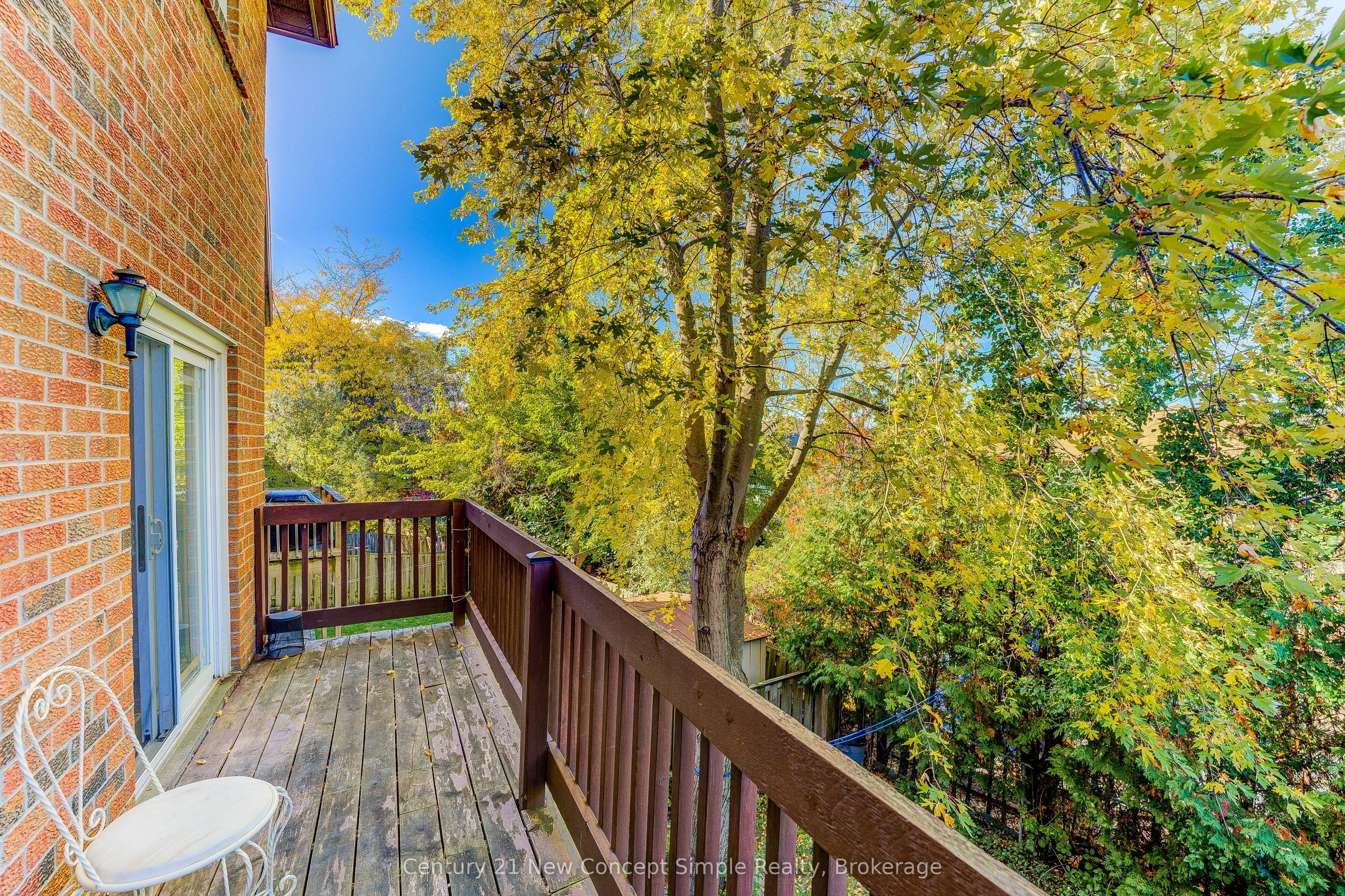 12 Kilbarry Ct Court