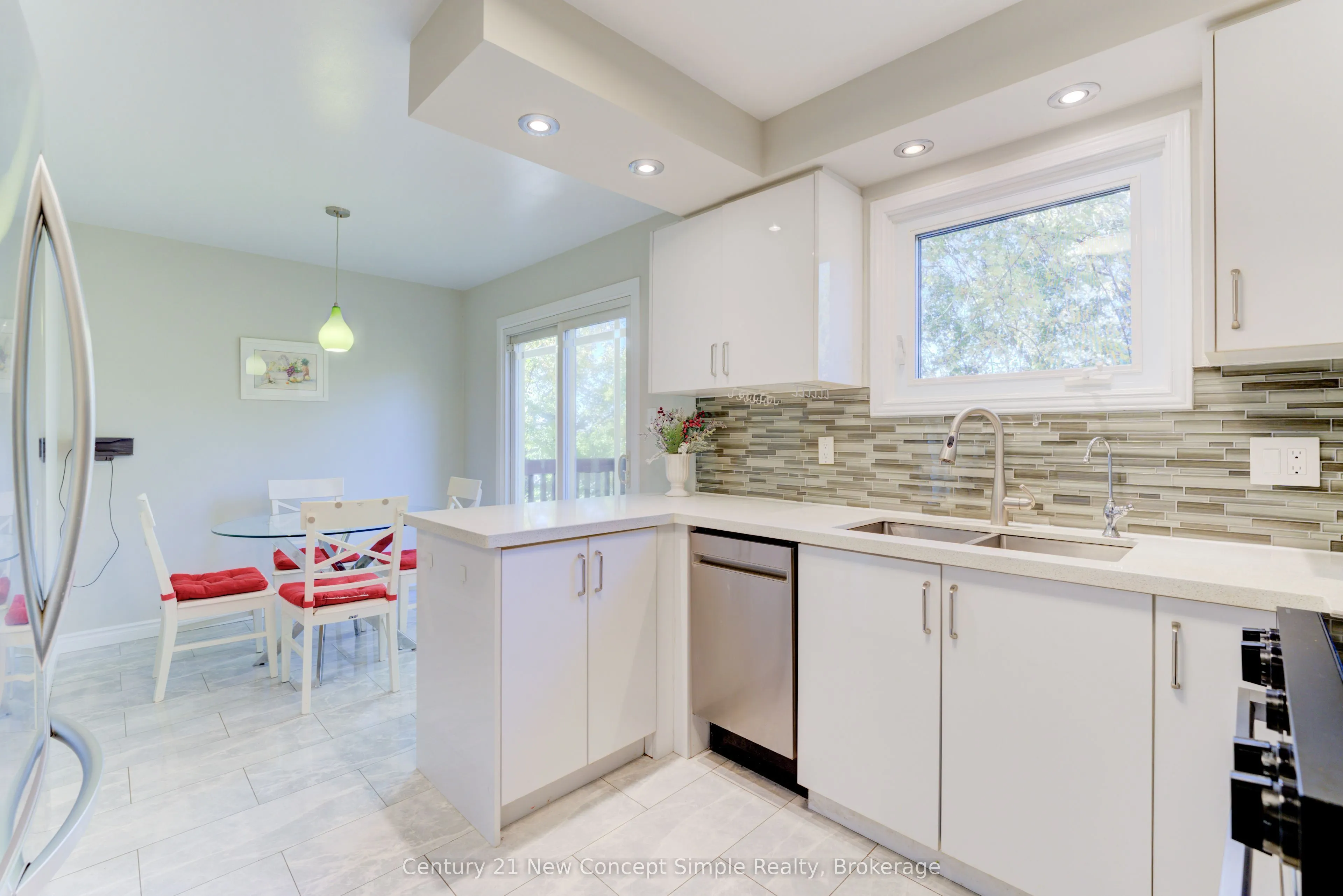 12 Kilbarry Ct Court