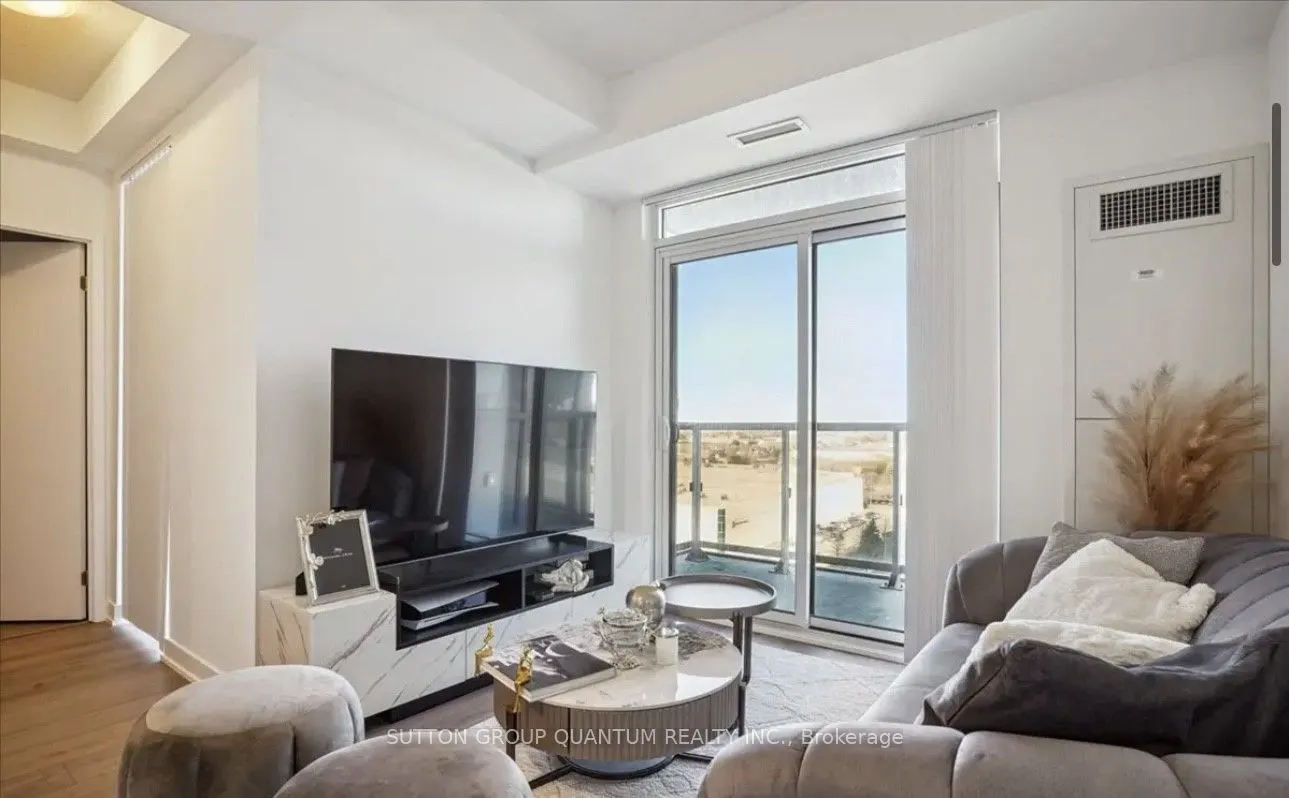 38 Honeycrisp Crescent, #916