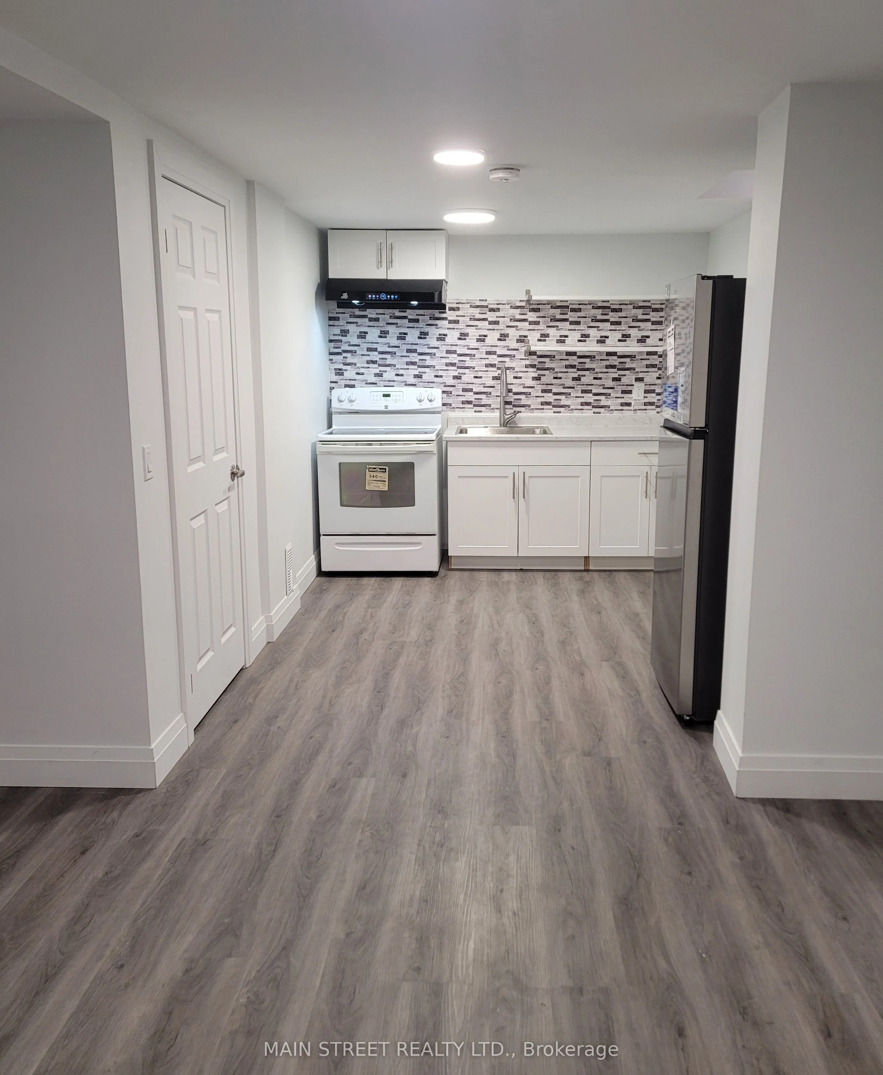 76 William Honey Crescent