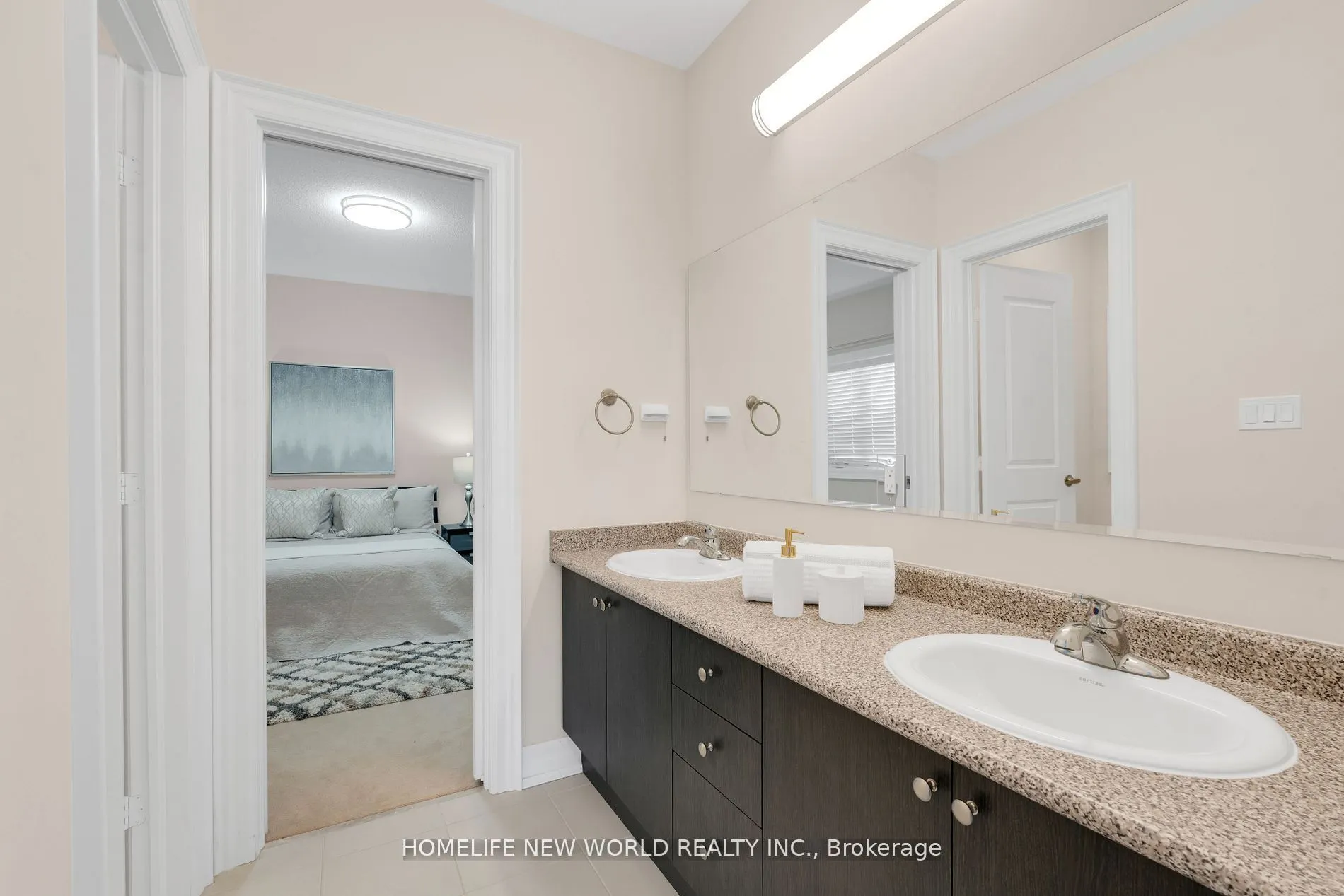 36 Strawbridge Farm Drive