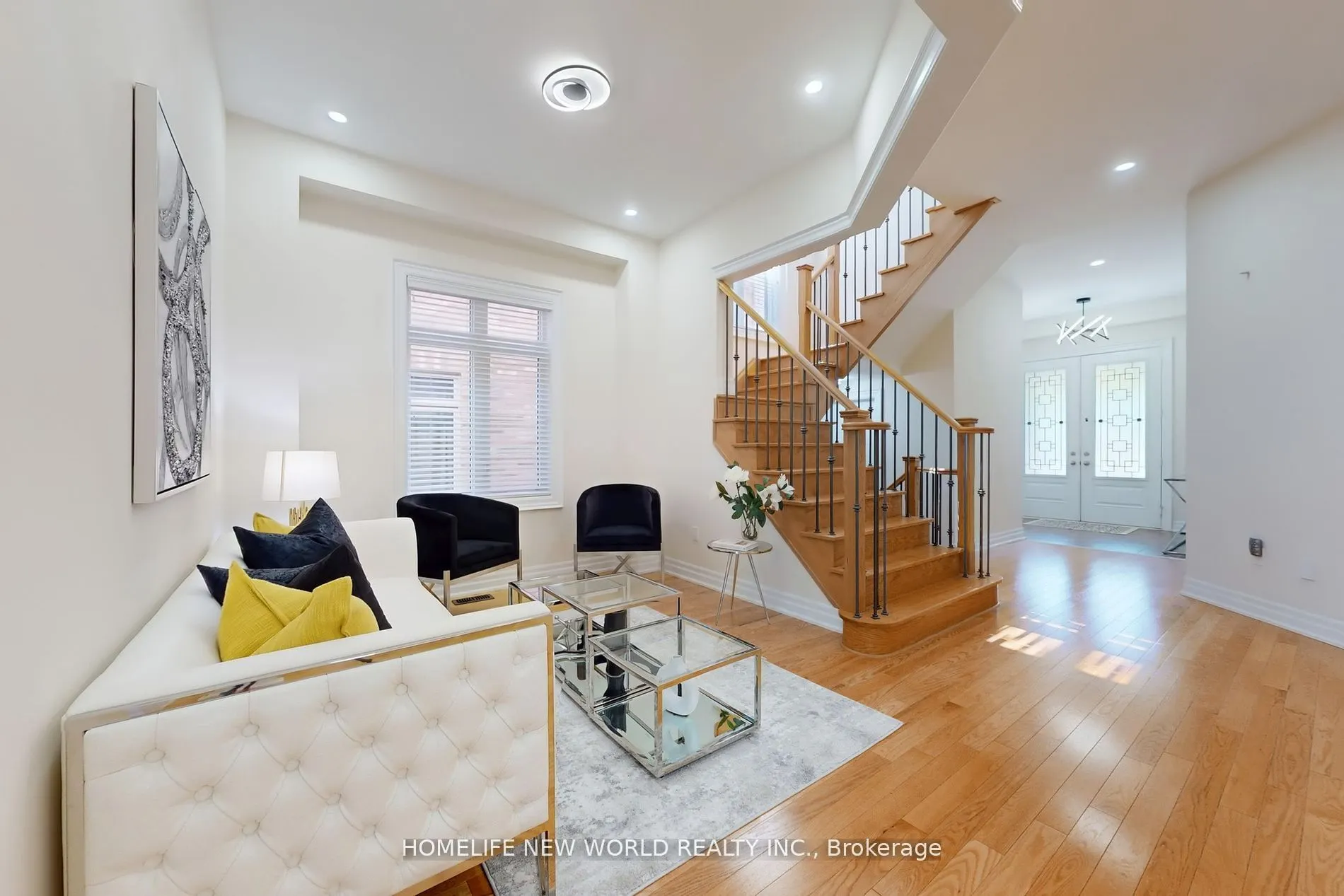 36 Strawbridge Farm Drive