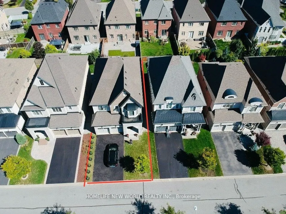 36 Strawbridge Farm Drive