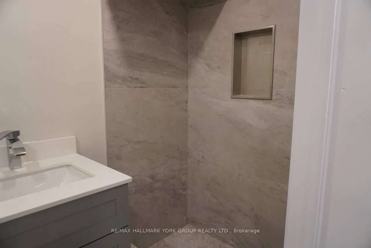 259 Glenway Circle S