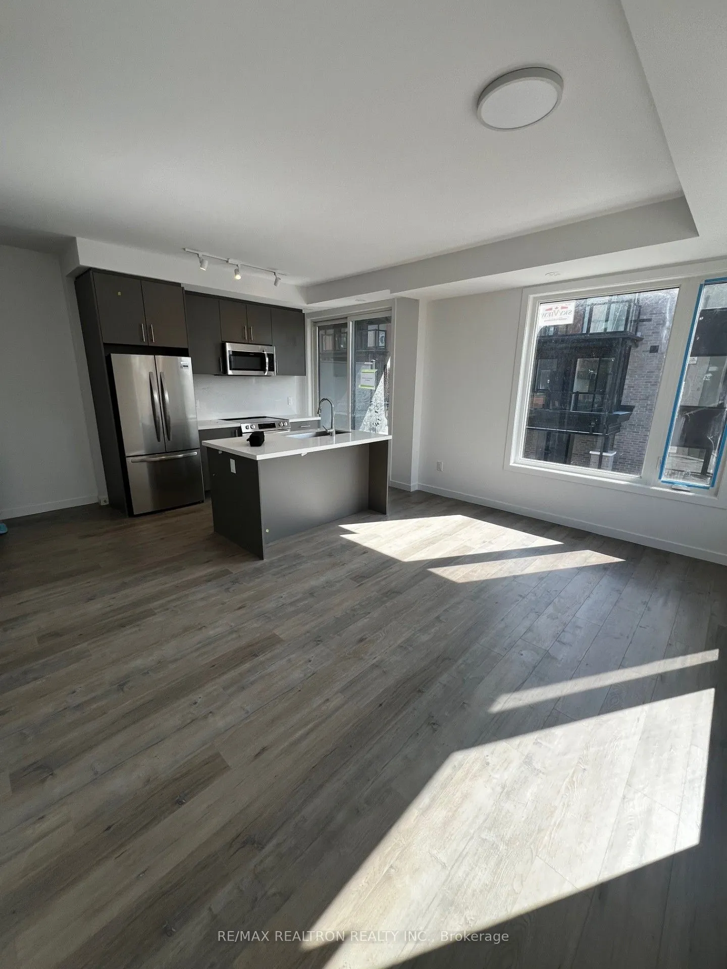 117 Marydale Ave Avenue, #31