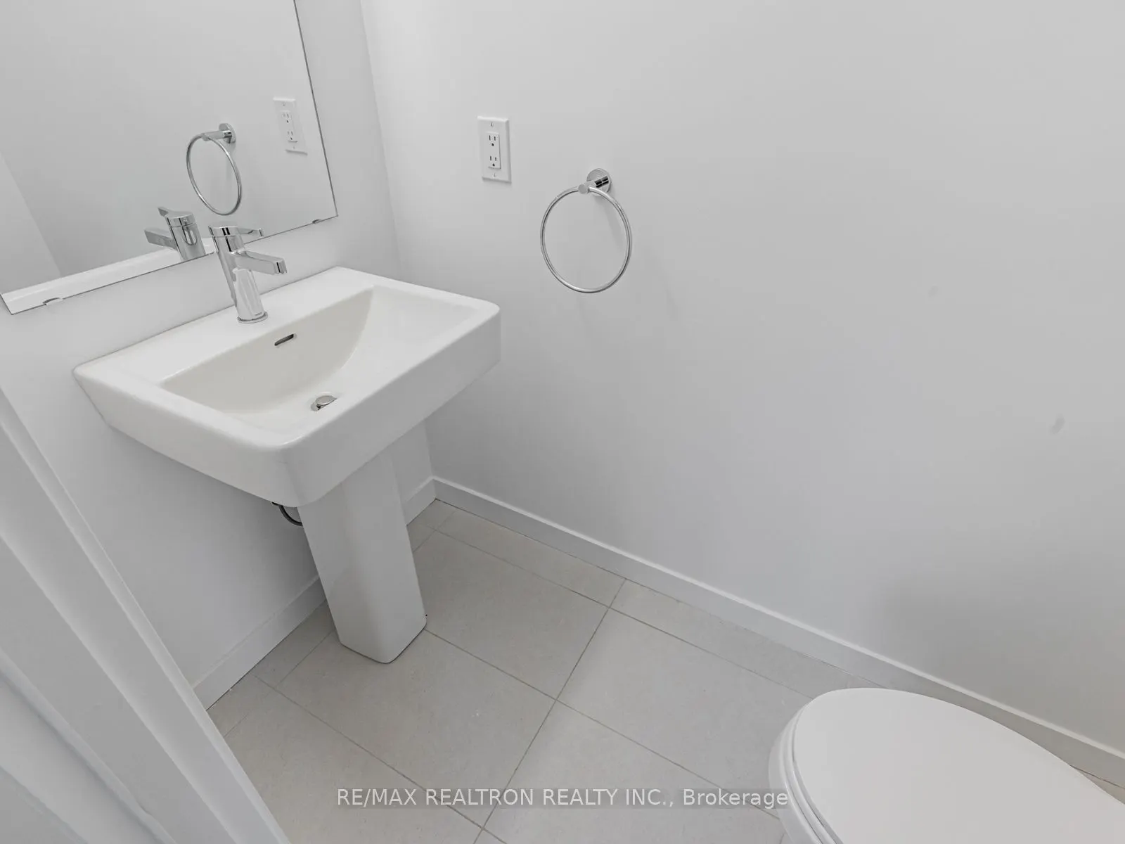 117 Marydale Avenue, #31