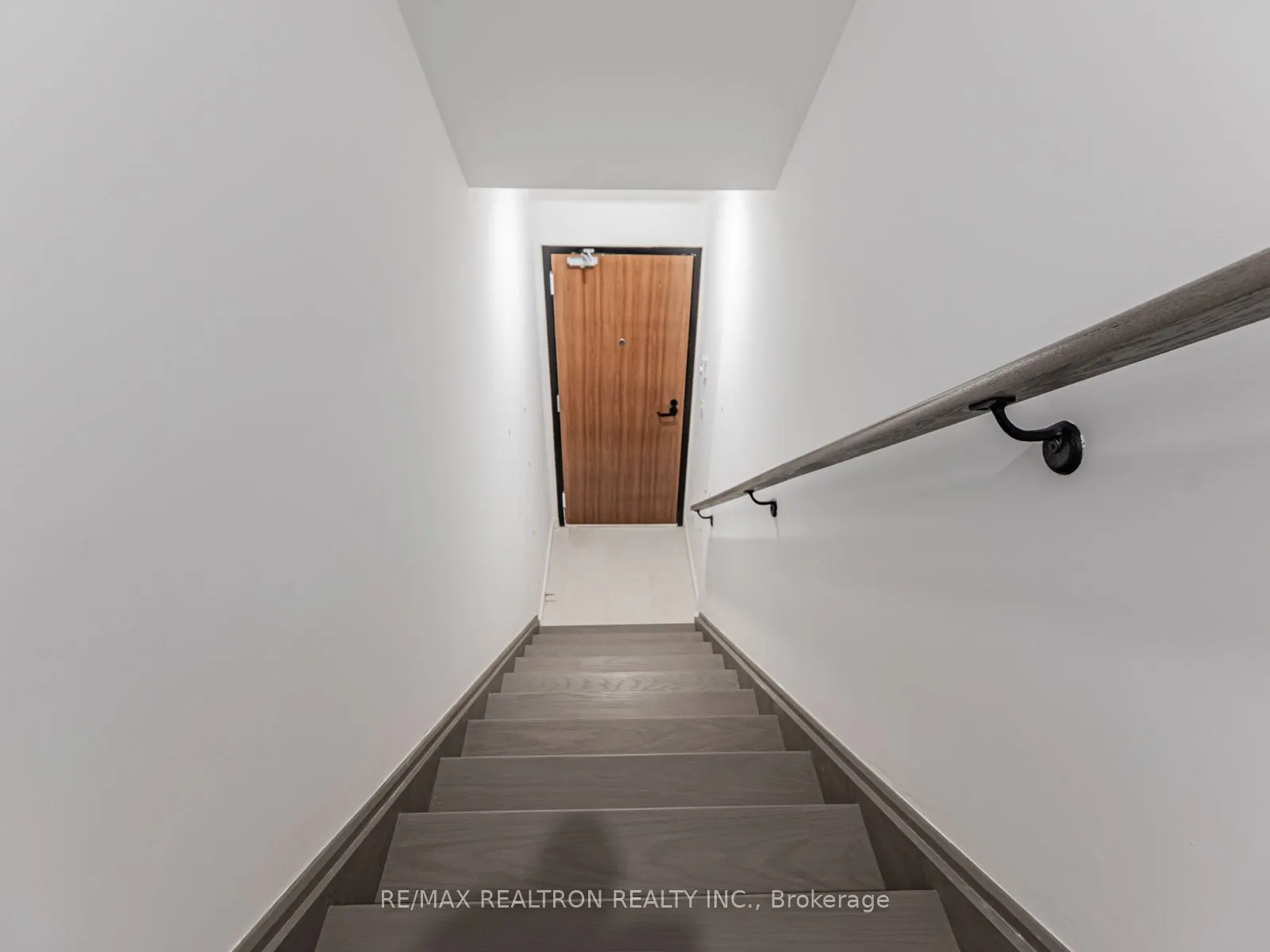 117 Marydale Avenue, #31