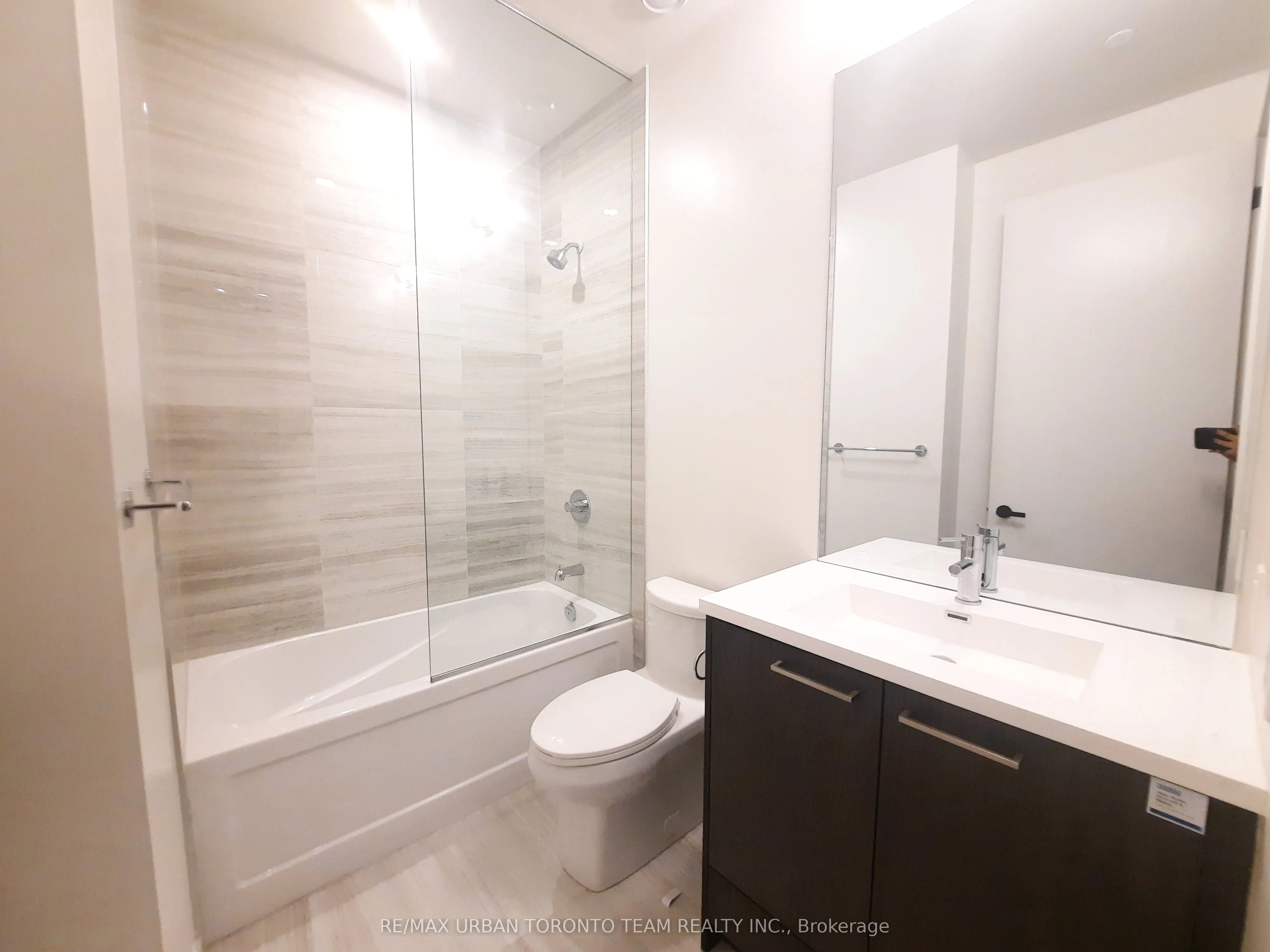 28 Interchange Way, #PH111