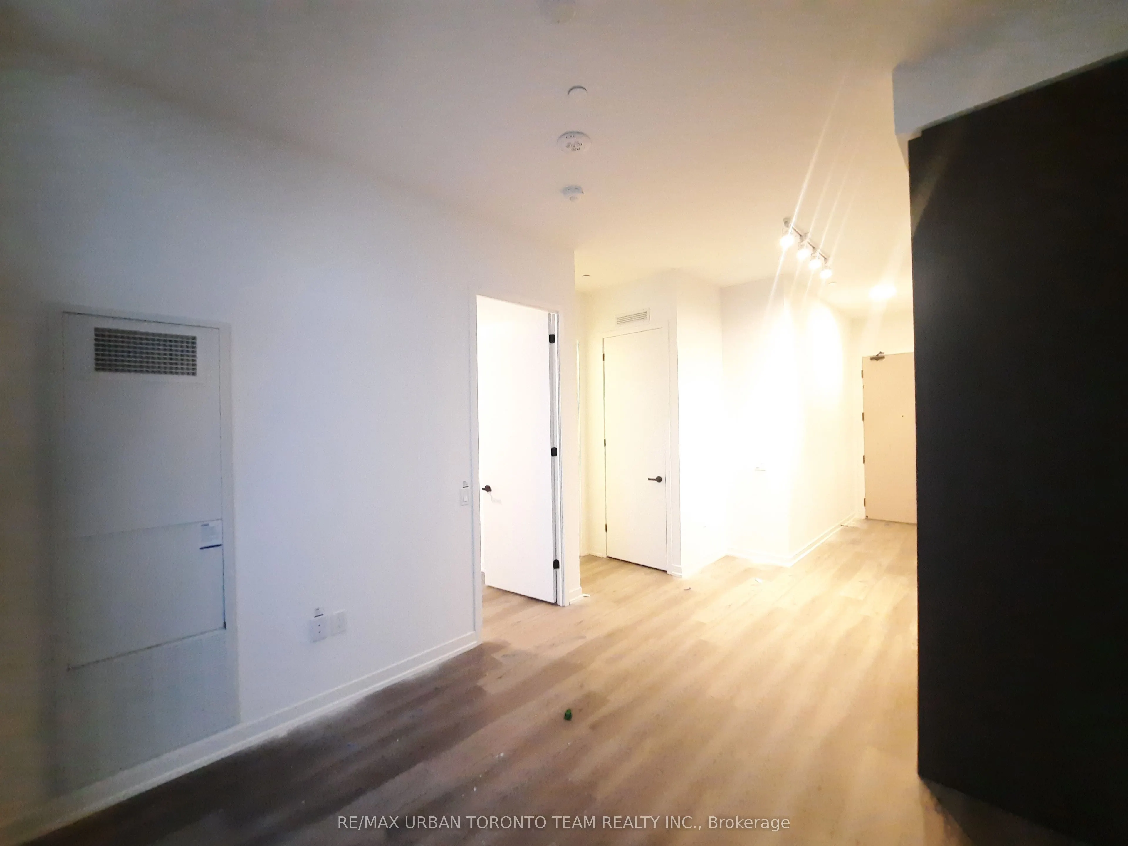 28 Interchange Way, #PH111