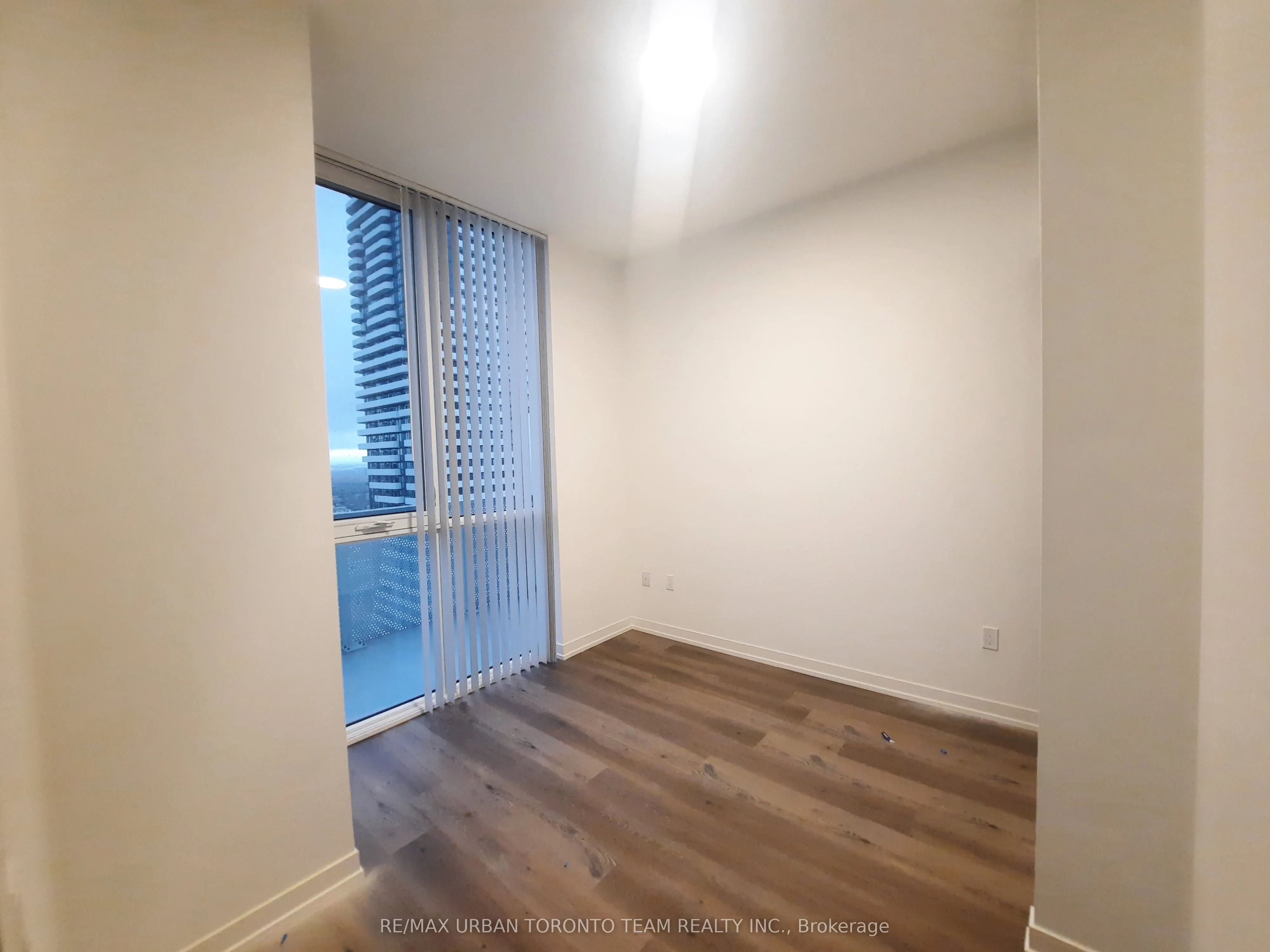 28 Interchange Way, #PH111