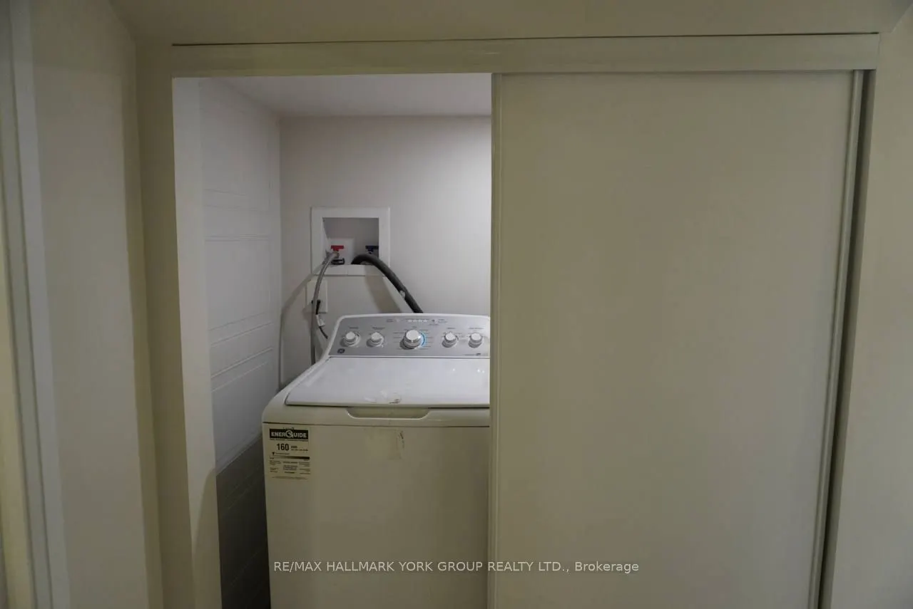 259 Glenway Circle S, #Basement