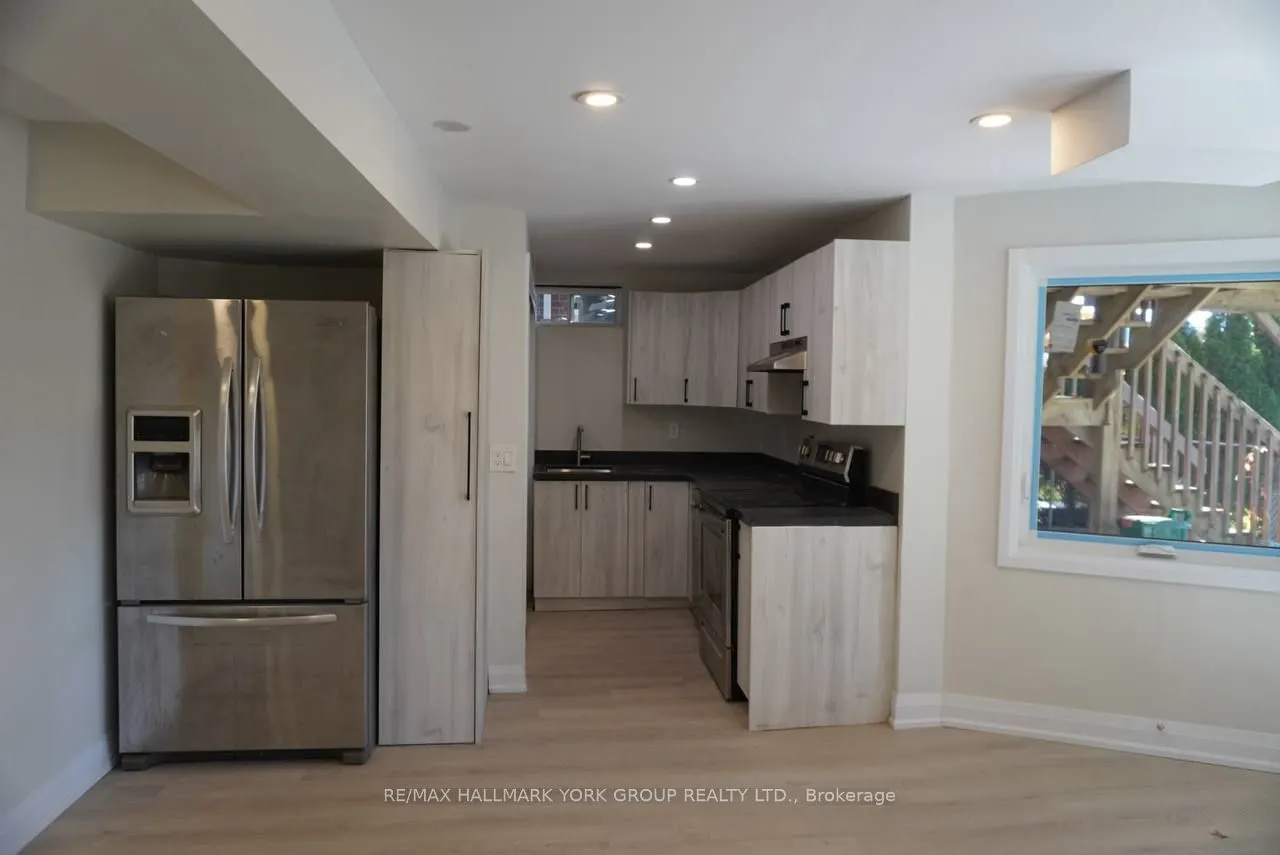 259 Glenway Circle S, #Basement