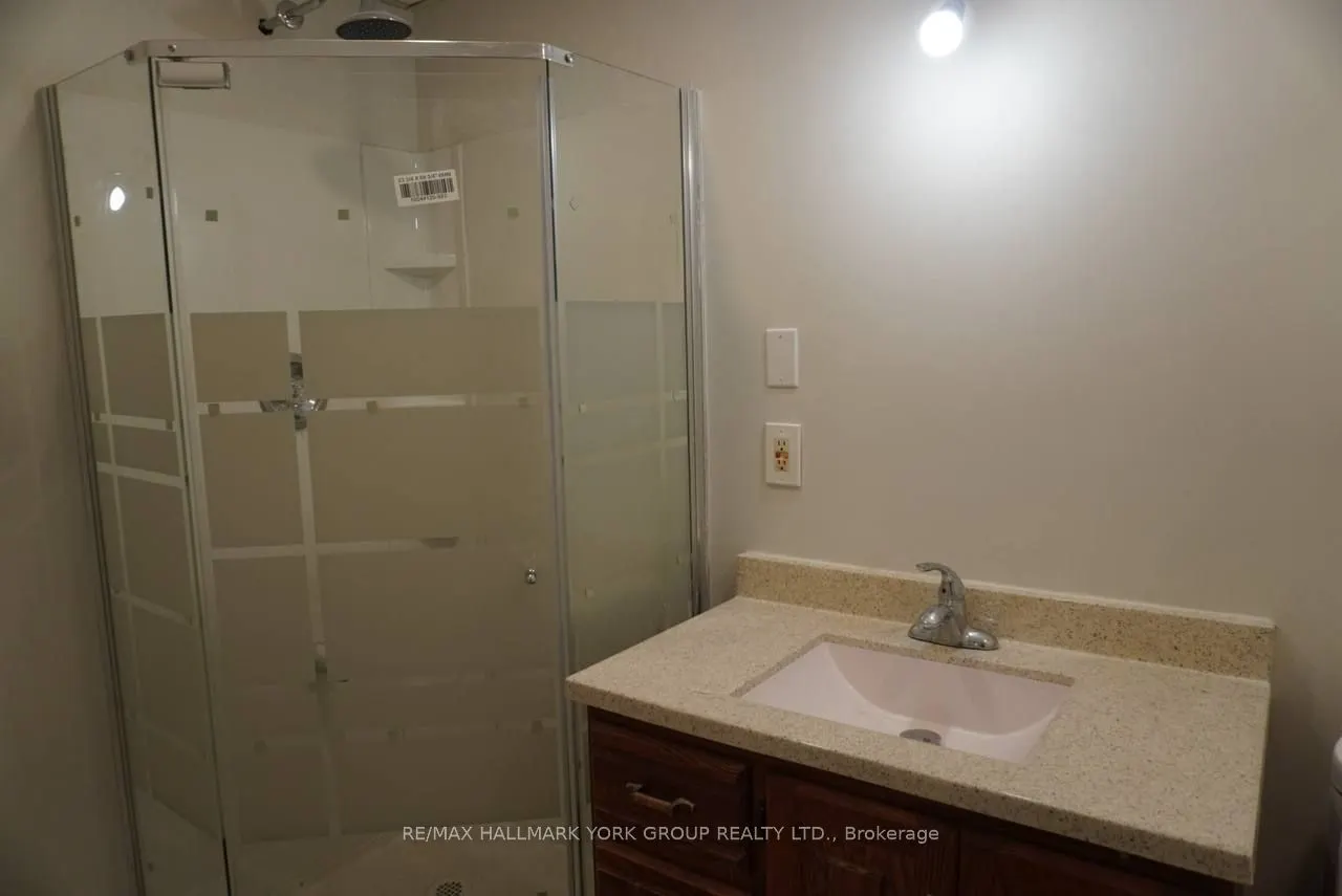 259 Glenway Circle S, #Basement