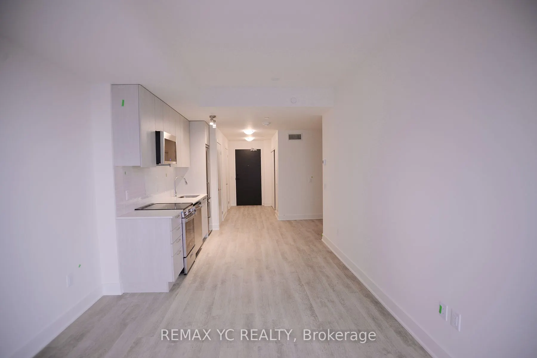 185 Deerfield Road, #501