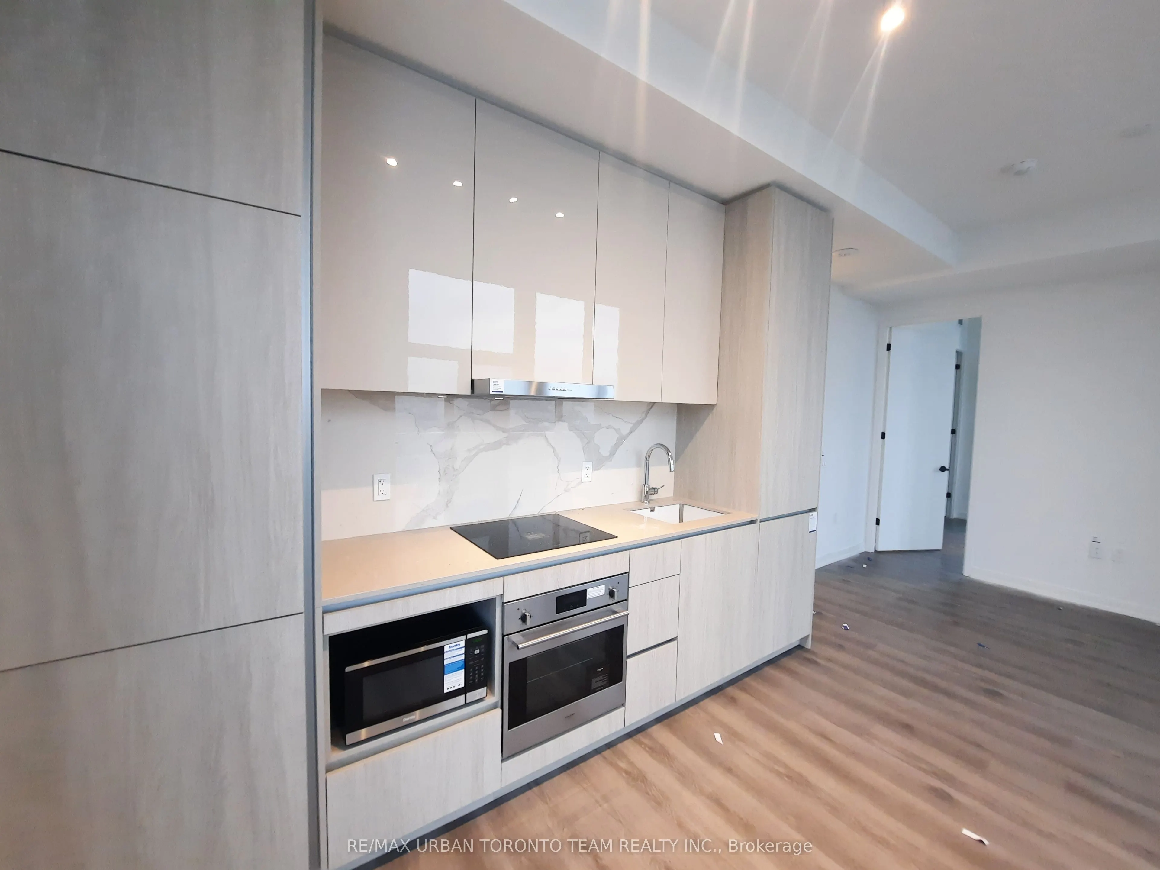 28 Interchange Way, #PH109