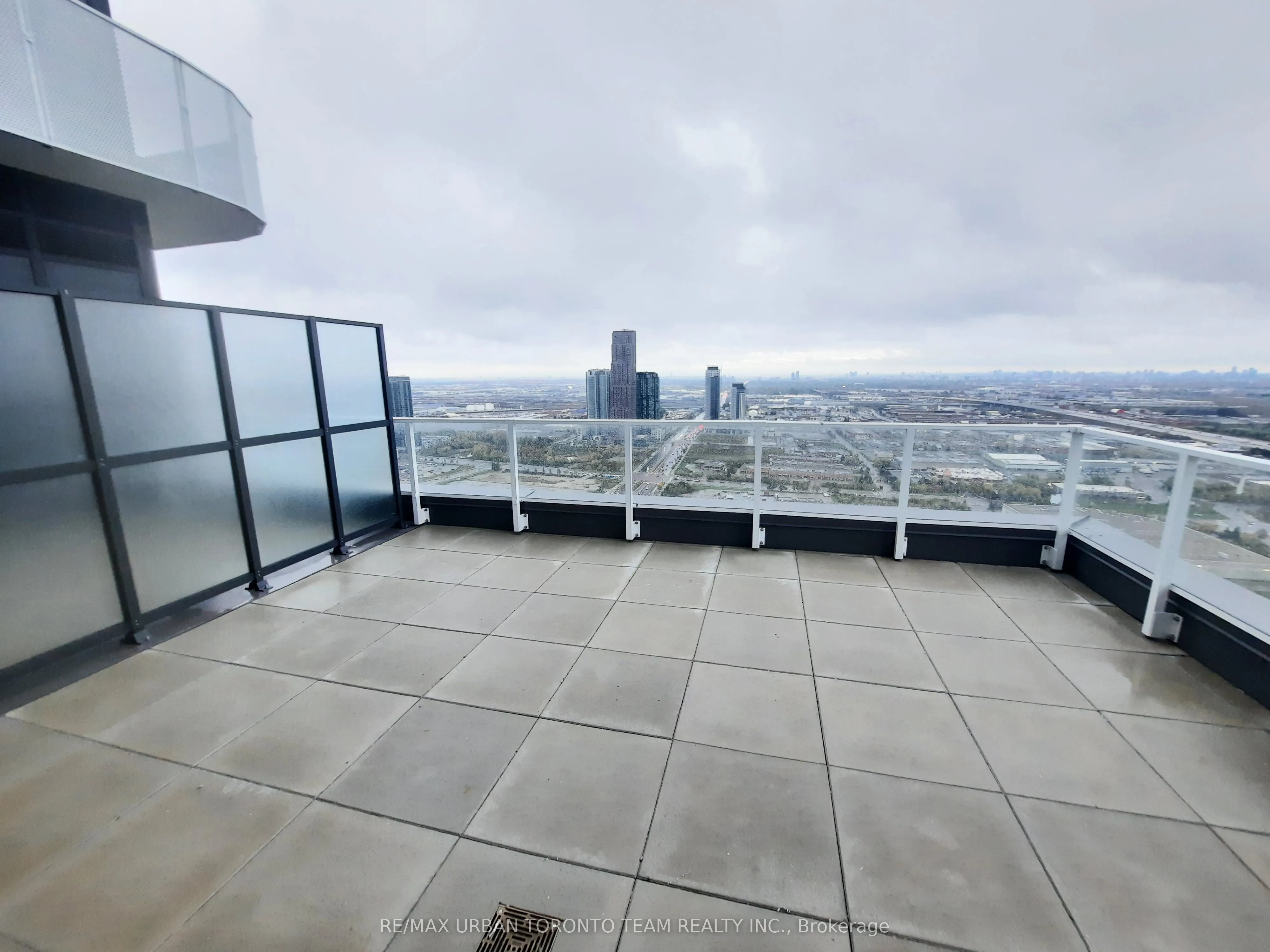 28 Interchange Way, #PH109