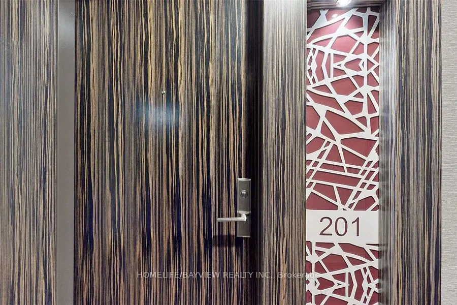 8763 Bayview Avenue N, #201