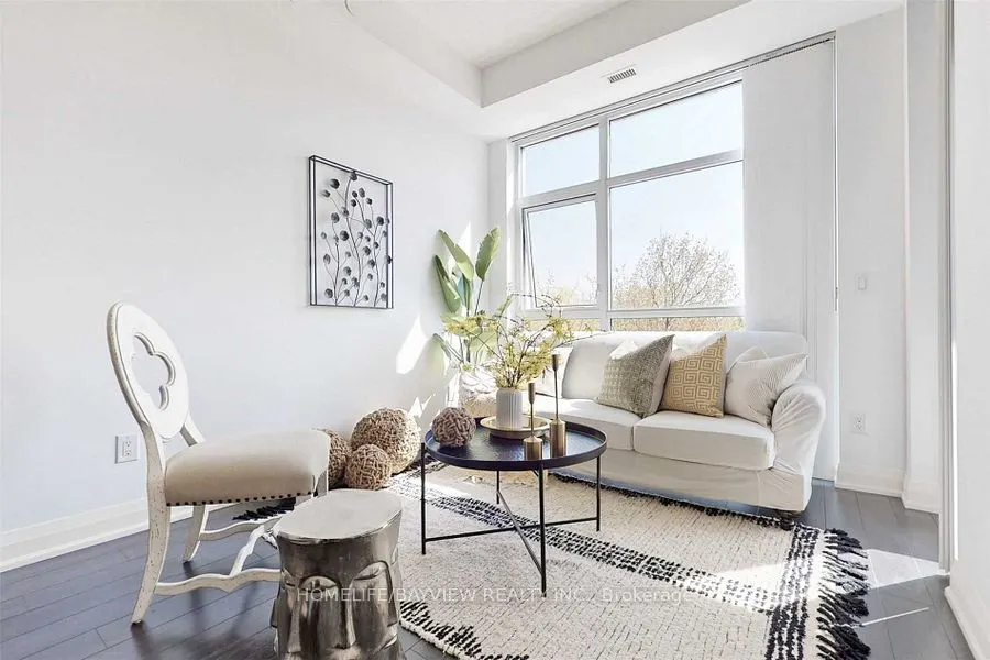 8763 Bayview Avenue N, #201