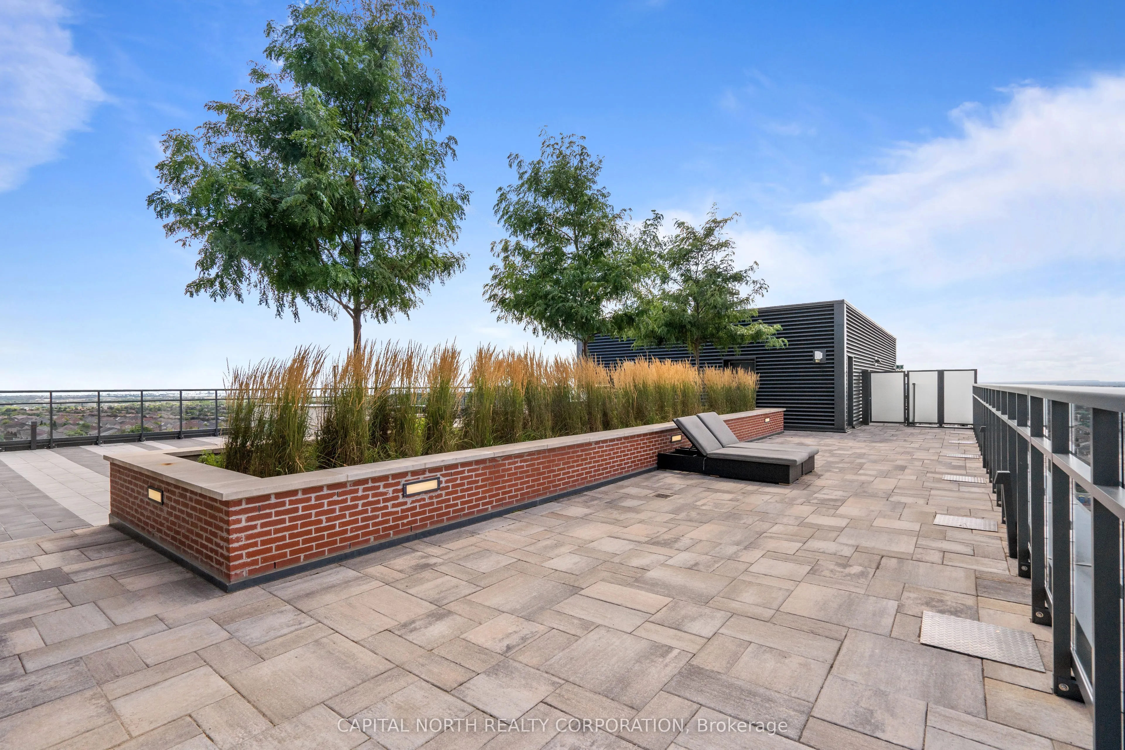 99 Eagle Rock Way N, #634