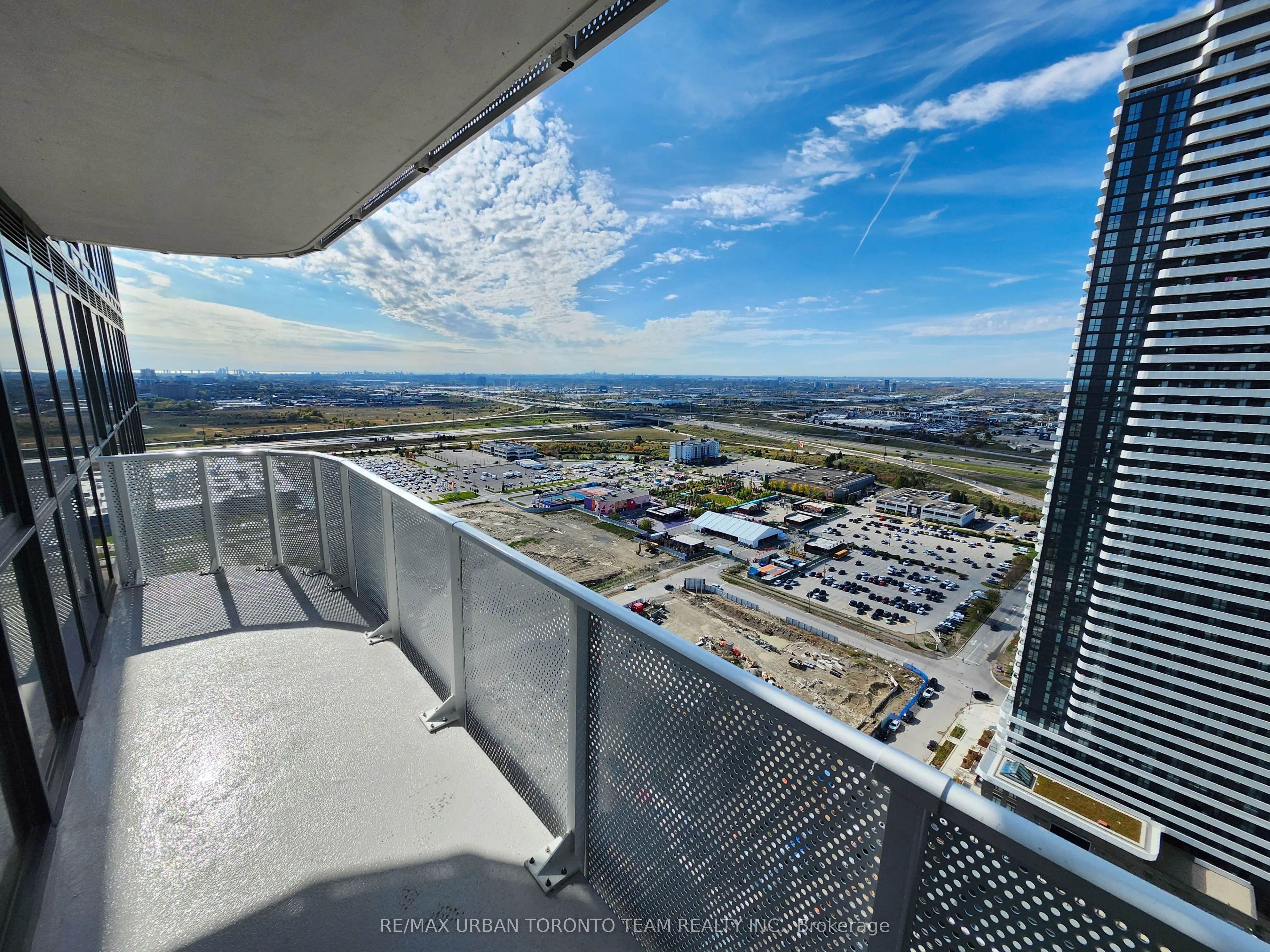 28 Interchange Way, #4615