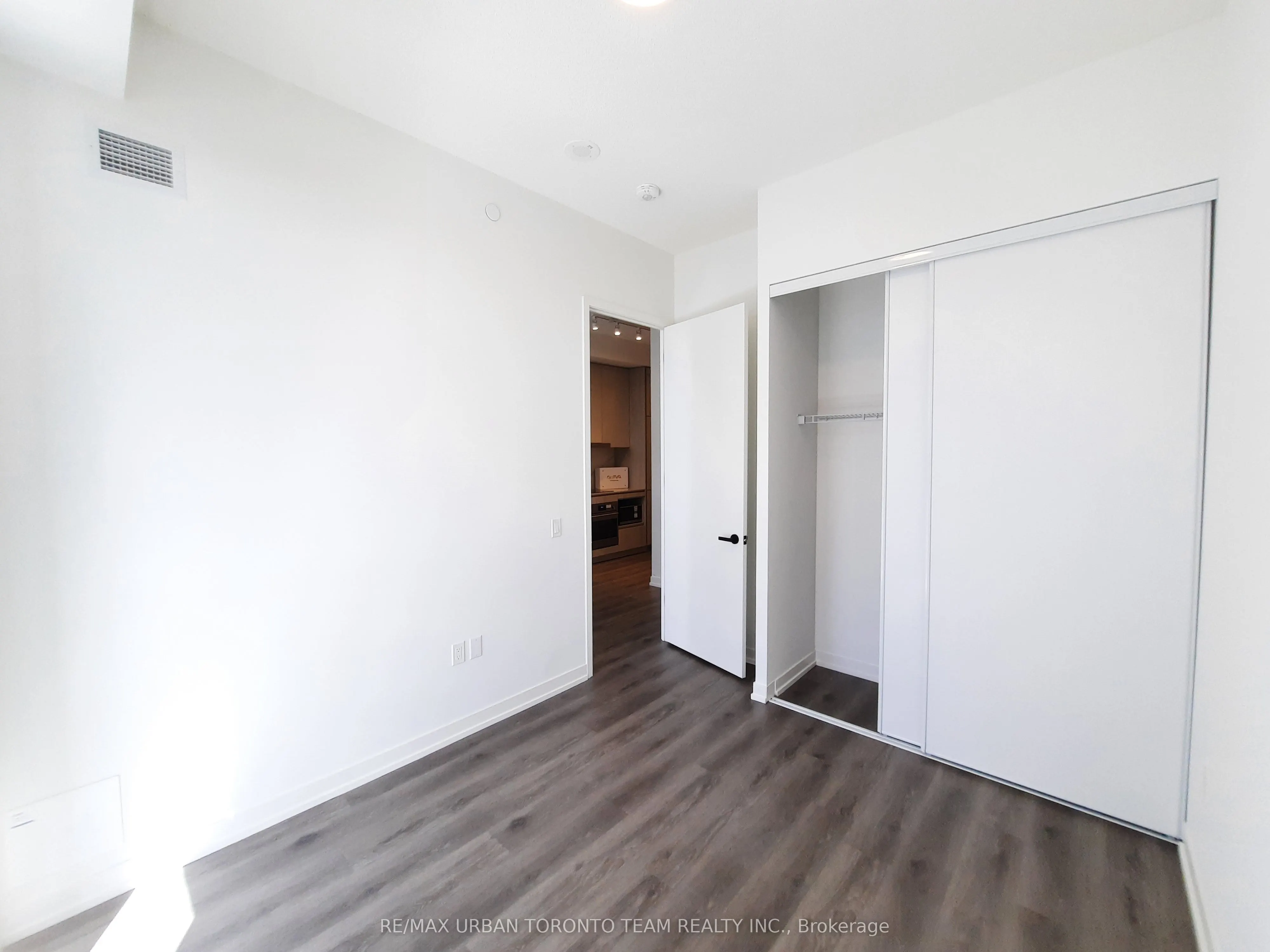 28 Interchange Way, #4615